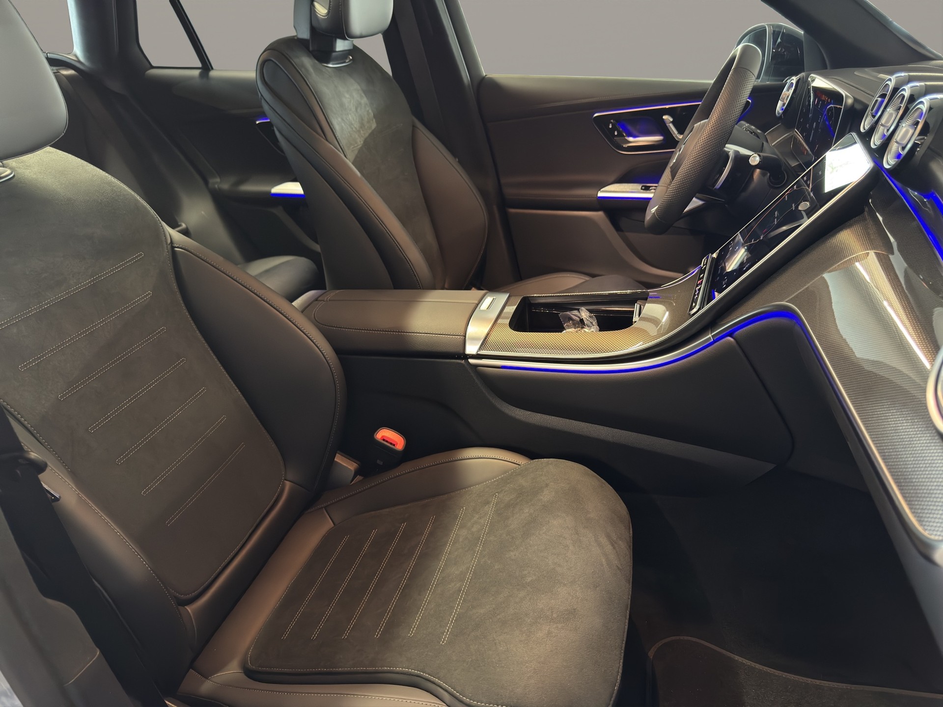 MERCEDES-BENZ GLC 220 d 4Matic 9G-Tronic-image-9