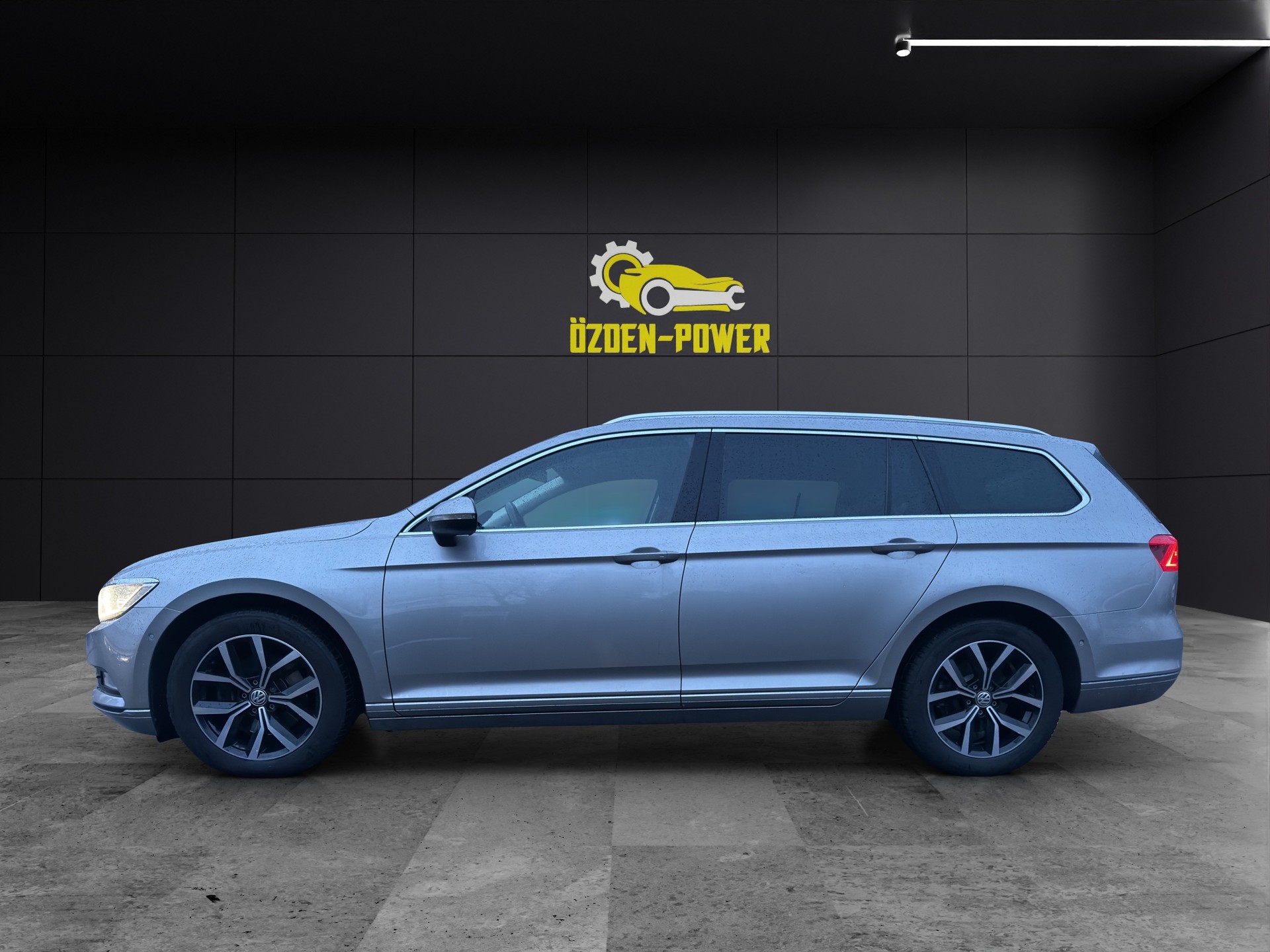 VW Passat Variant *RESERVIERT* 2.0 TDI BMT Highline DSG-image-6