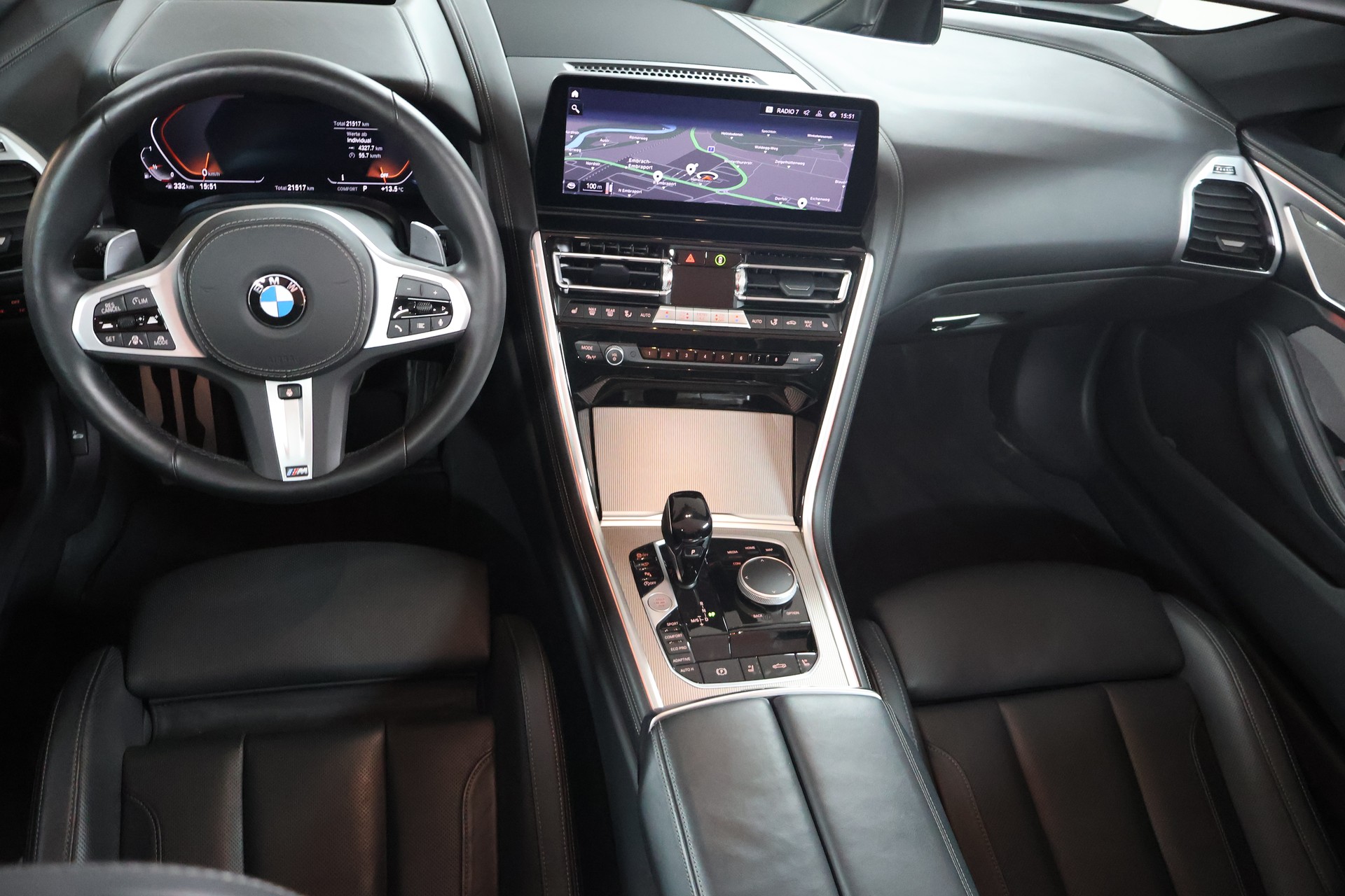 BMW 840i xDrive M Sport Pro Steptronic-image-10