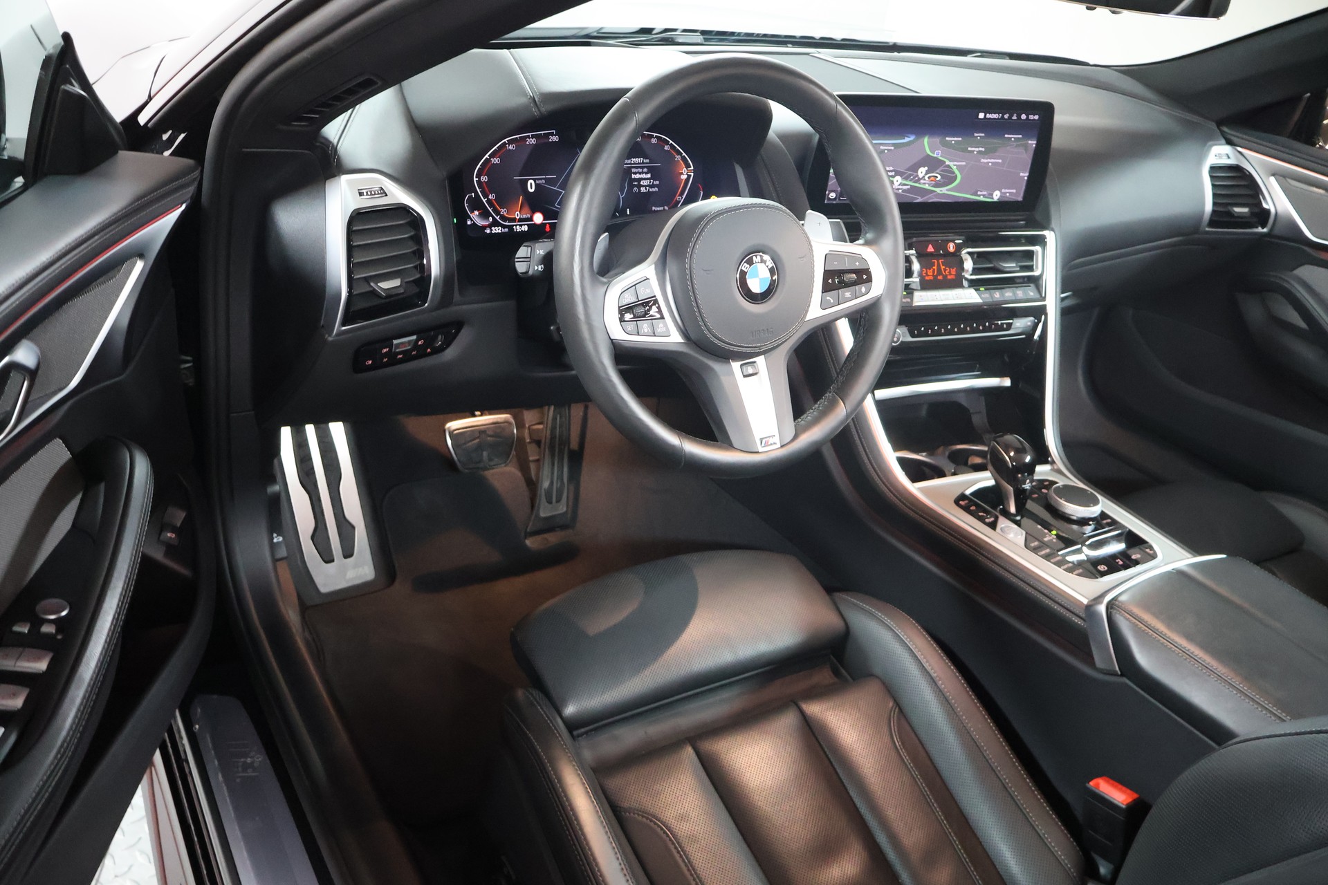 BMW 840i xDrive M Sport Pro Steptronic-image-7