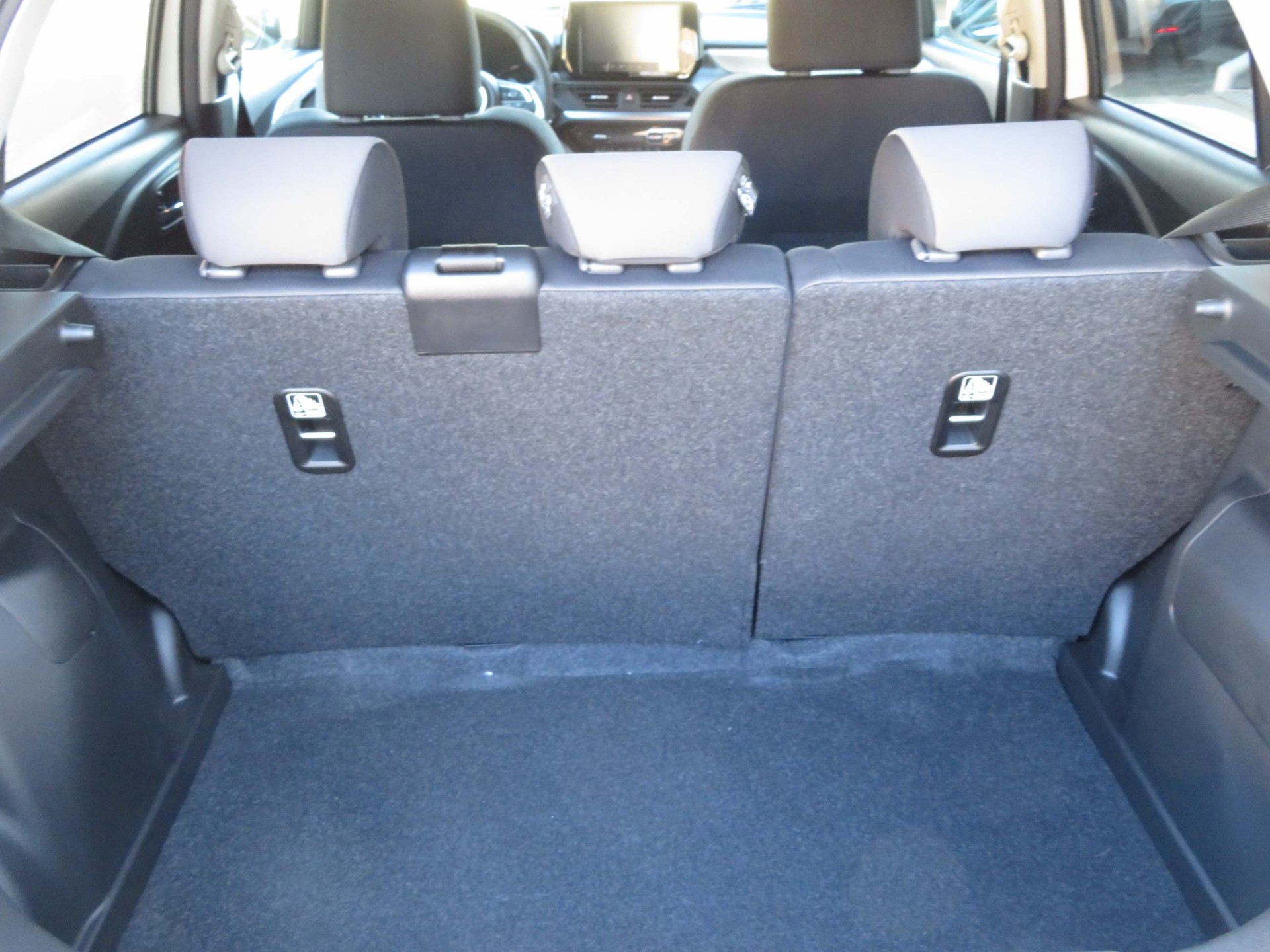 SUZUKI Swift 1.2 Sakura Top Hybrid-image-9