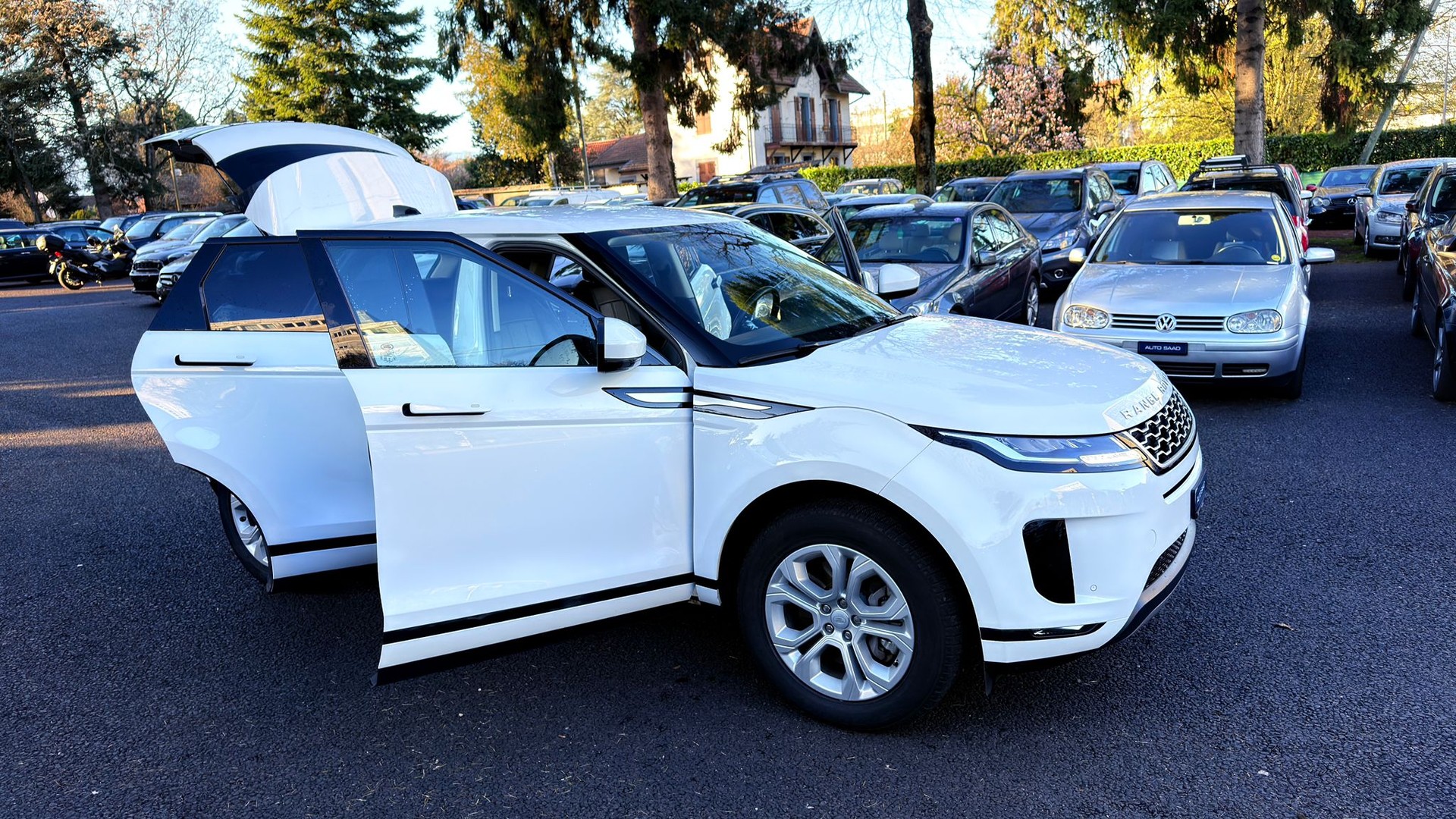 LAND ROVER Range Rover Evoque D 150 SE AT9-image-13
