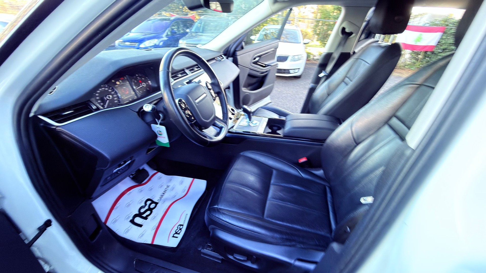 LAND ROVER Range Rover Evoque D 150 SE AT9-image-10