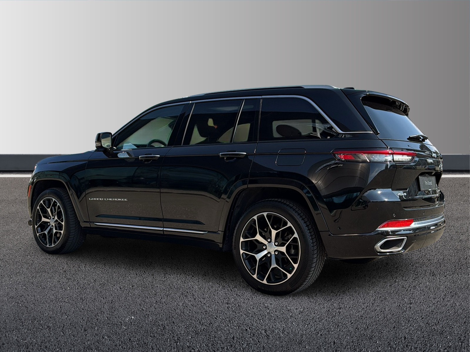 JEEP Grand Cherokee 5.7 V8 Summit-image-2