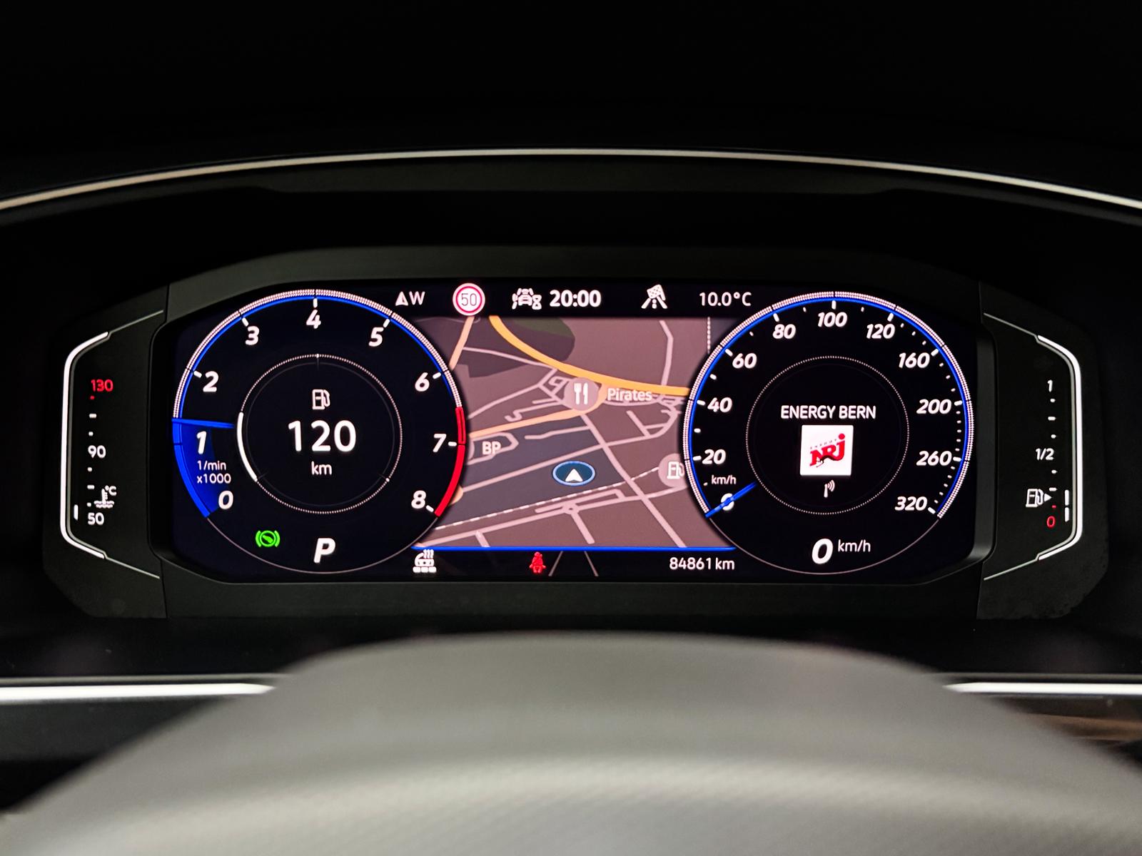 VW Tiguan 2.0TSI R 4Motion DSG *AKRAPOVIC*-image-16