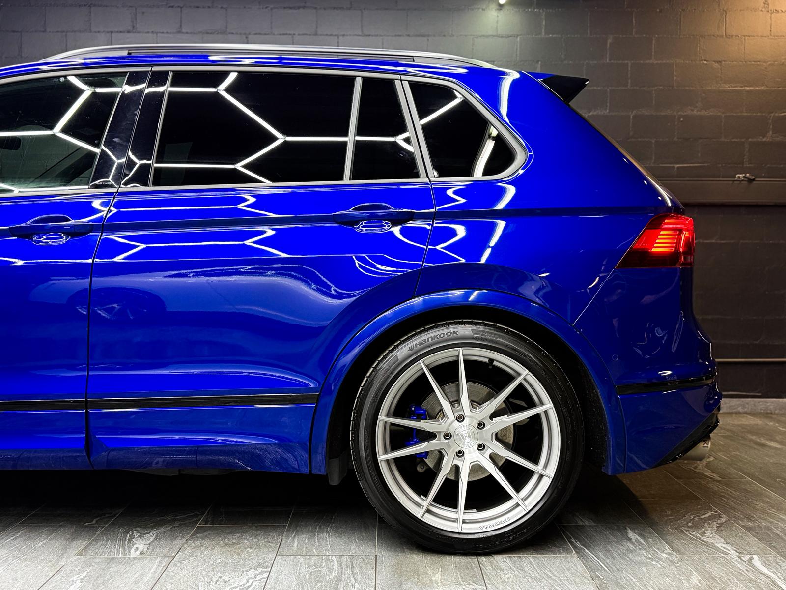 VW Tiguan 2.0TSI R 4Motion DSG *AKRAPOVIC*-image-6