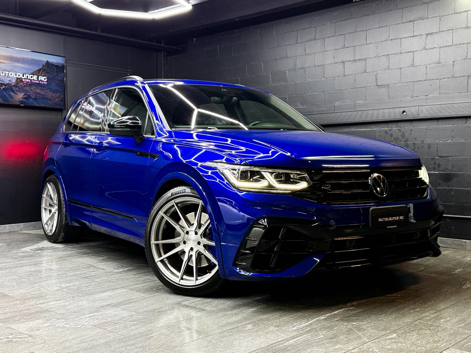VW Tiguan 2.0TSI R 4Motion DSG *AKRAPOVIC*-image-0