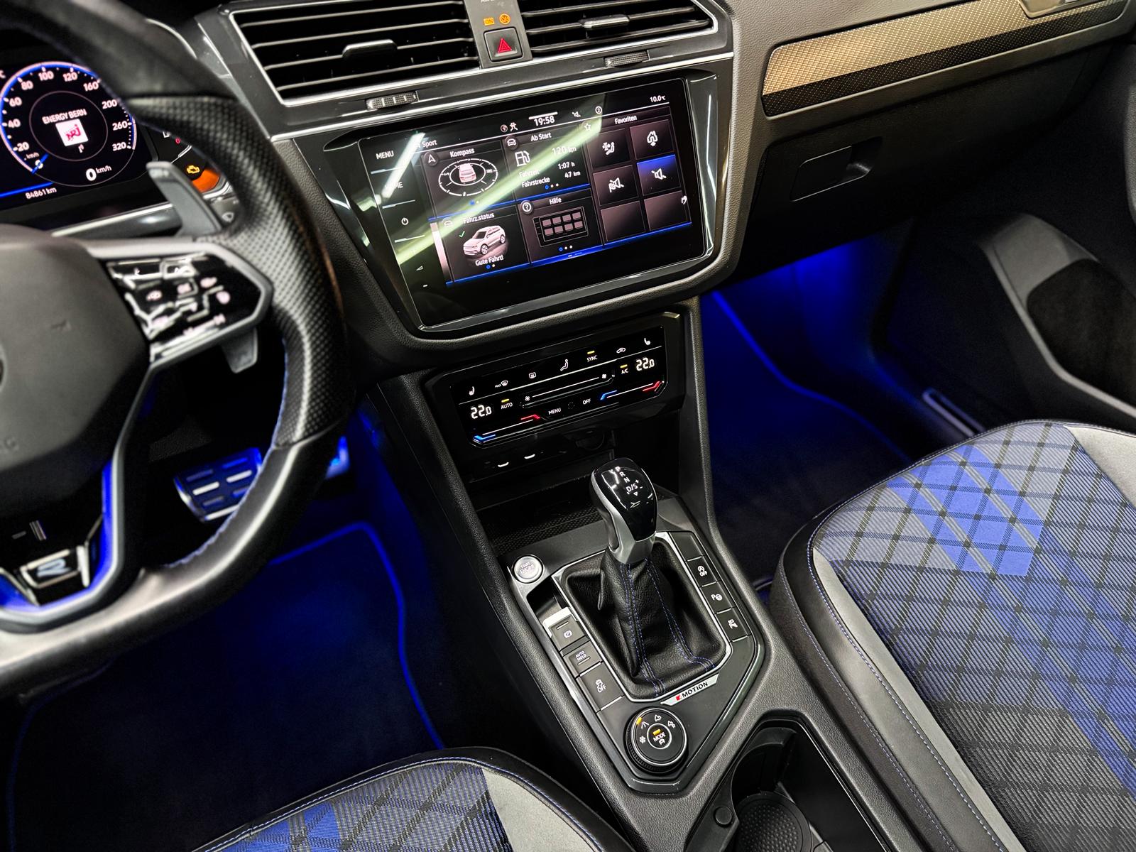 VW Tiguan 2.0TSI R 4Motion DSG *AKRAPOVIC*-image-15
