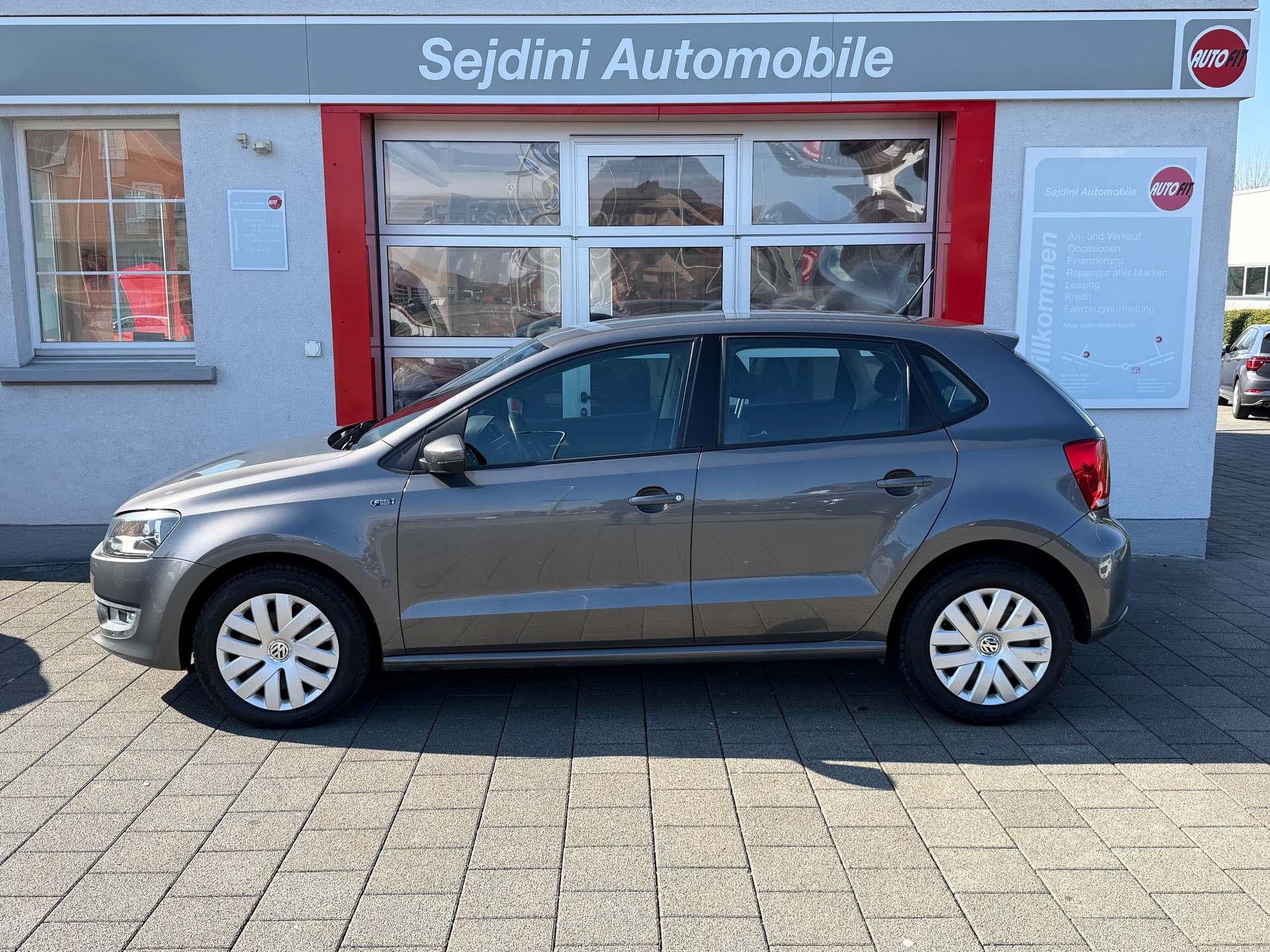VW Polo 1.4 16V Comfortline DSG-image-2