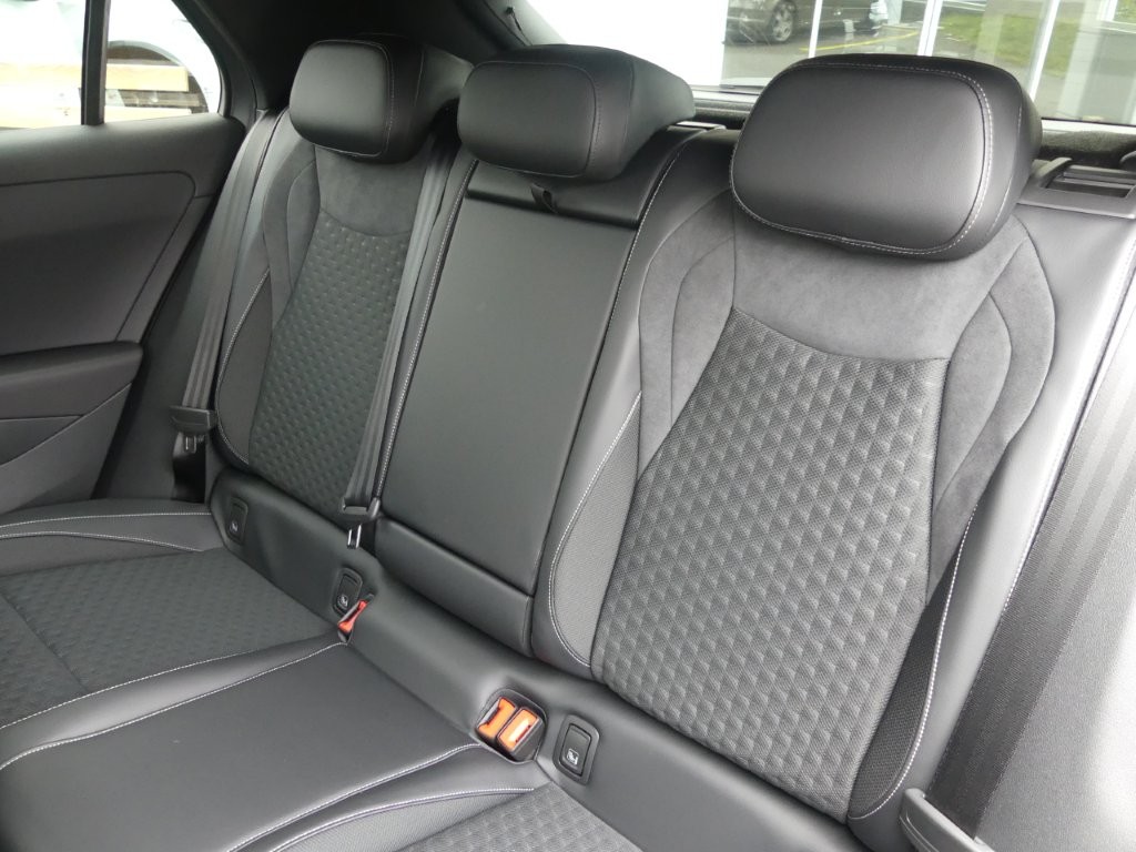 VW T-Roc 1.5 eTSI mHEV R-Line DSG-image-11