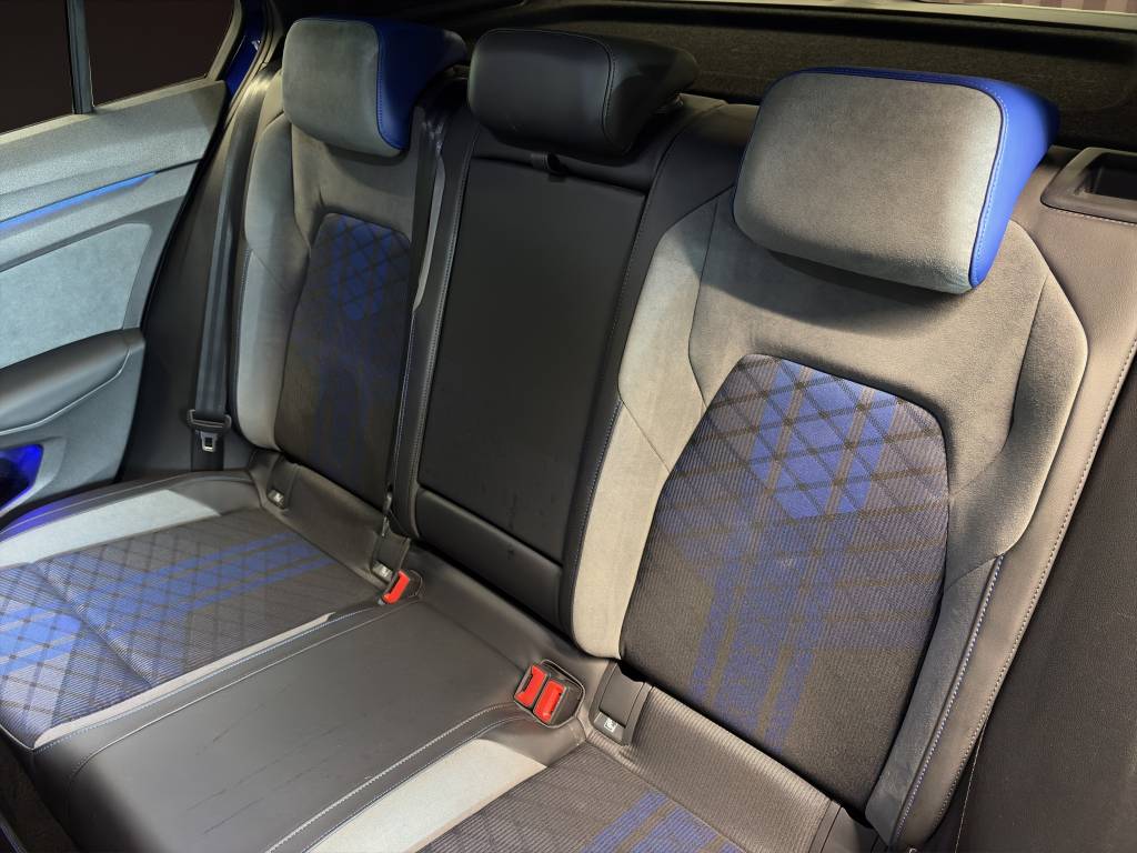 VW Golf 2.0 TSI R DSG 4Motion-image-9