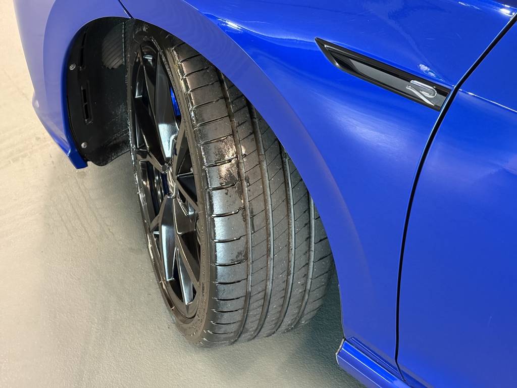 VW Golf 2.0 TSI R DSG 4Motion-image-13