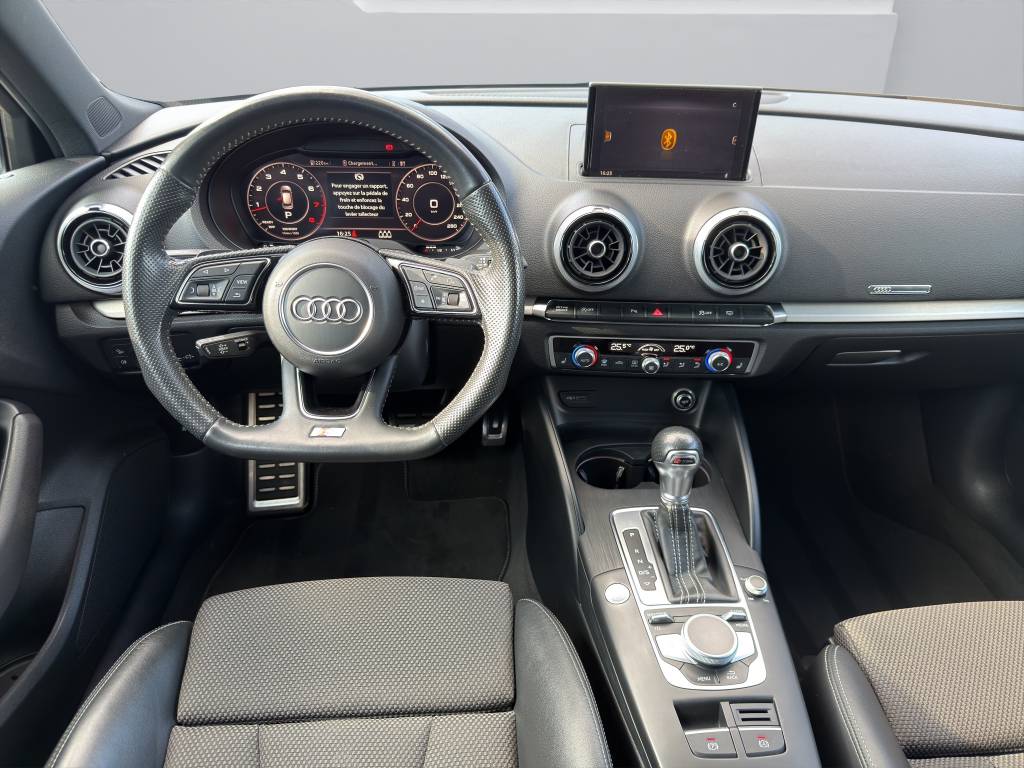 AUDI A3 Sportback 35 TFSI Sport Attraction S-tronic-image-5