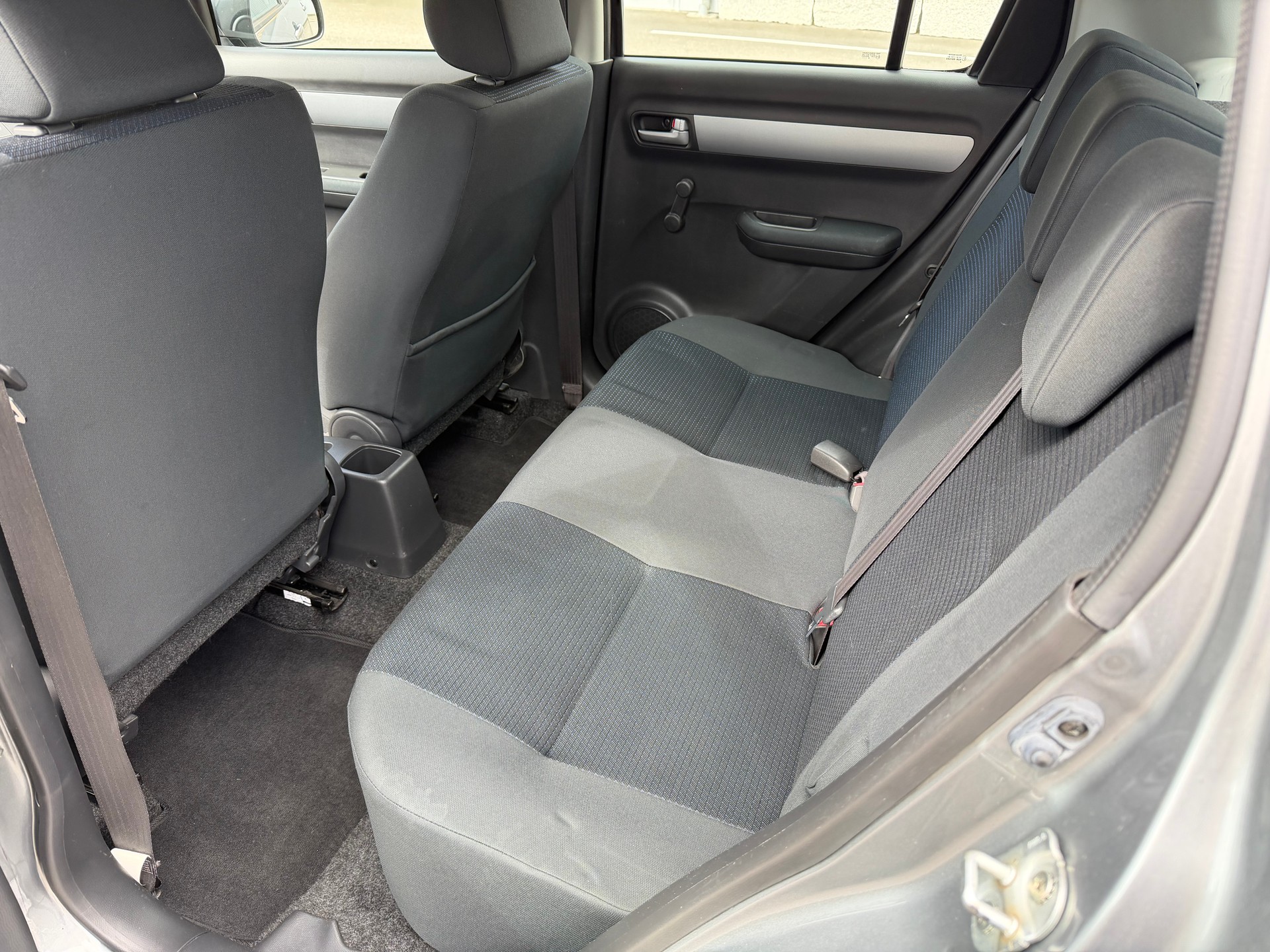 SUZUKI Swift 1.3i 16V GL Top-image-12