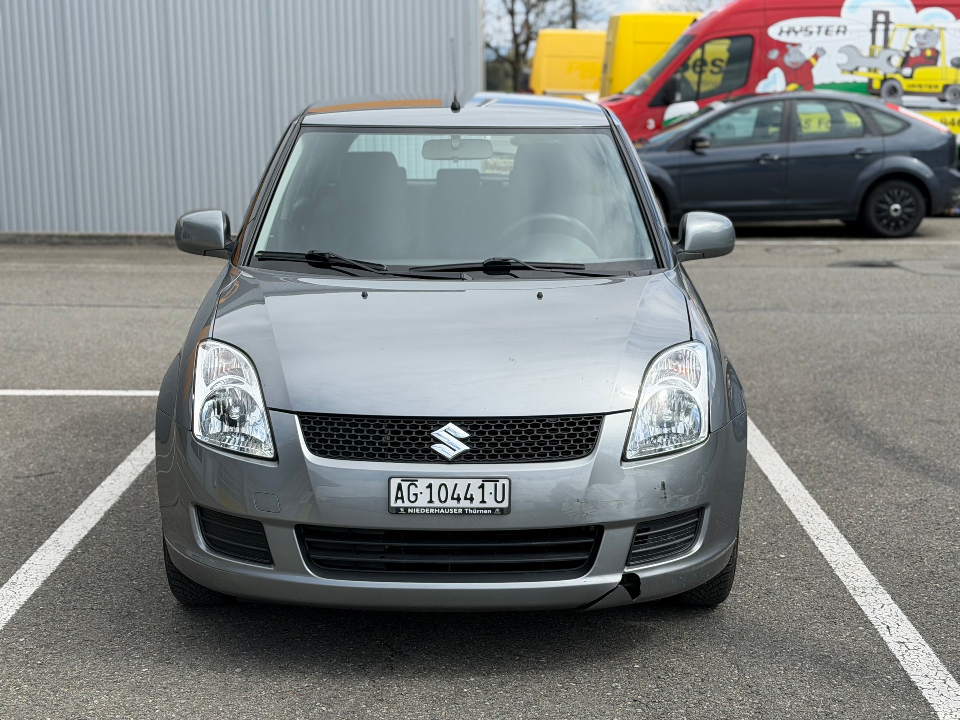 SUZUKI Swift 1.3i 16V GL Top-image-1