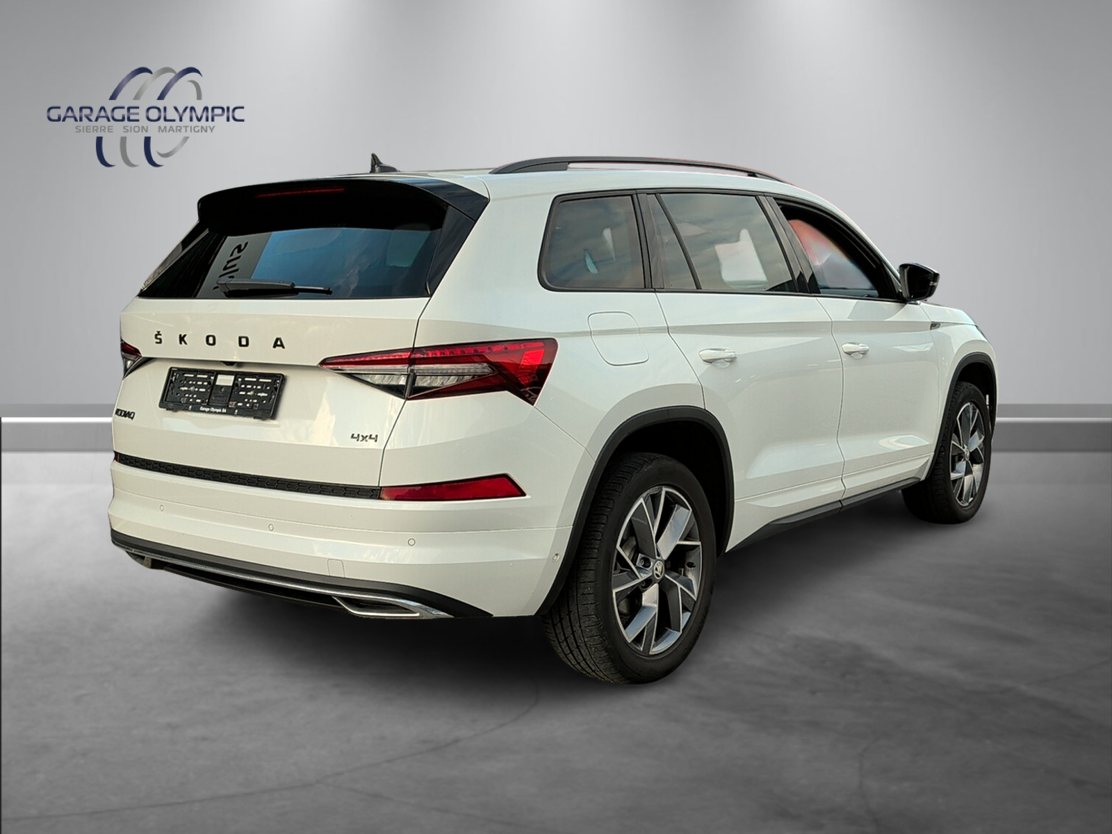 SKODA Kodiaq 2.0 TSI 4x4 SportLine-image-2