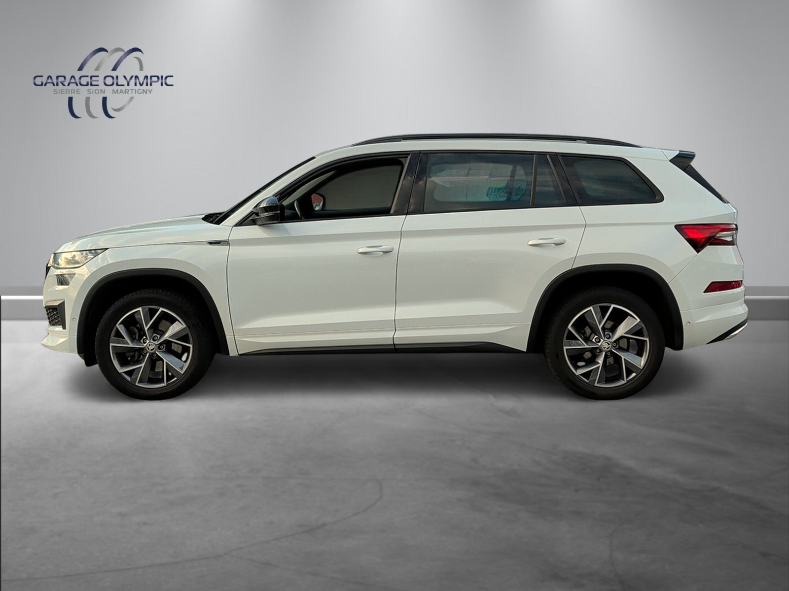 SKODA Kodiaq 2.0 TSI 4x4 SportLine-image-4