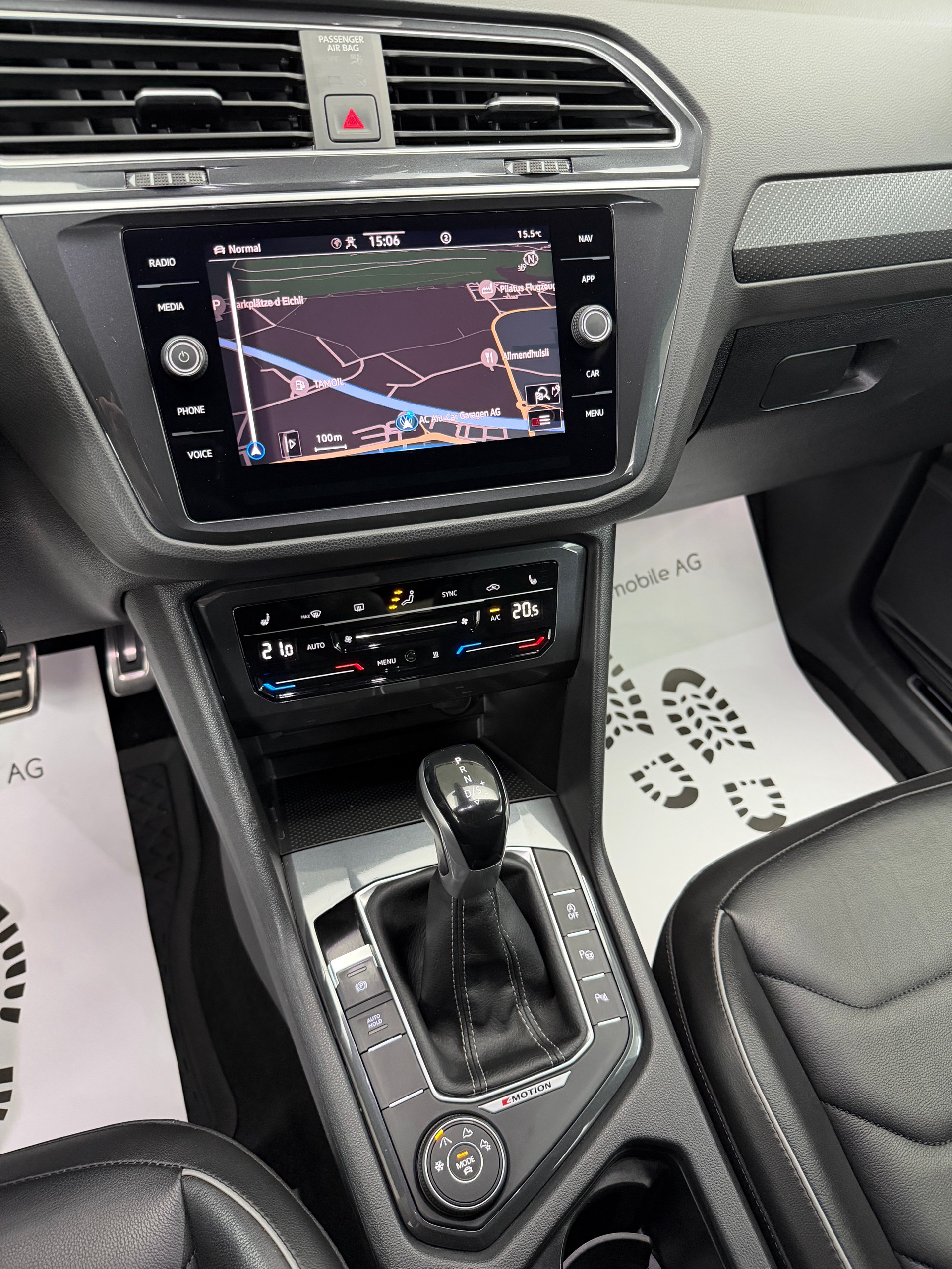 VW Tiguan 2.0 TDI SCR R-Line 200PS NIGHTSHADE BLUE 4Motion DSG / RF-Kamera / Leder / Standheizung / AHK-Schwenkbar /-image-13