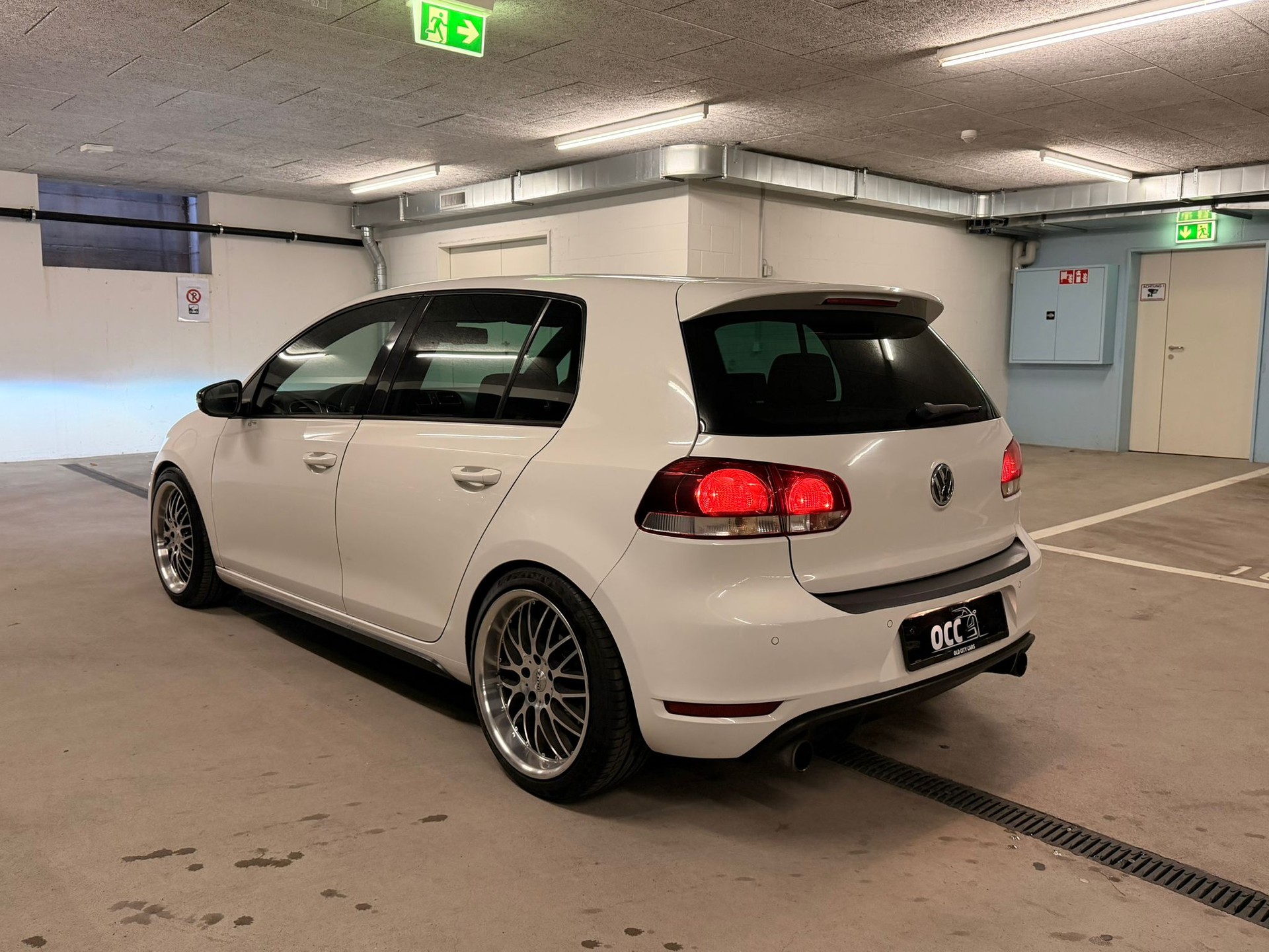 VW Golf 2.0 TSI GTI-image-4