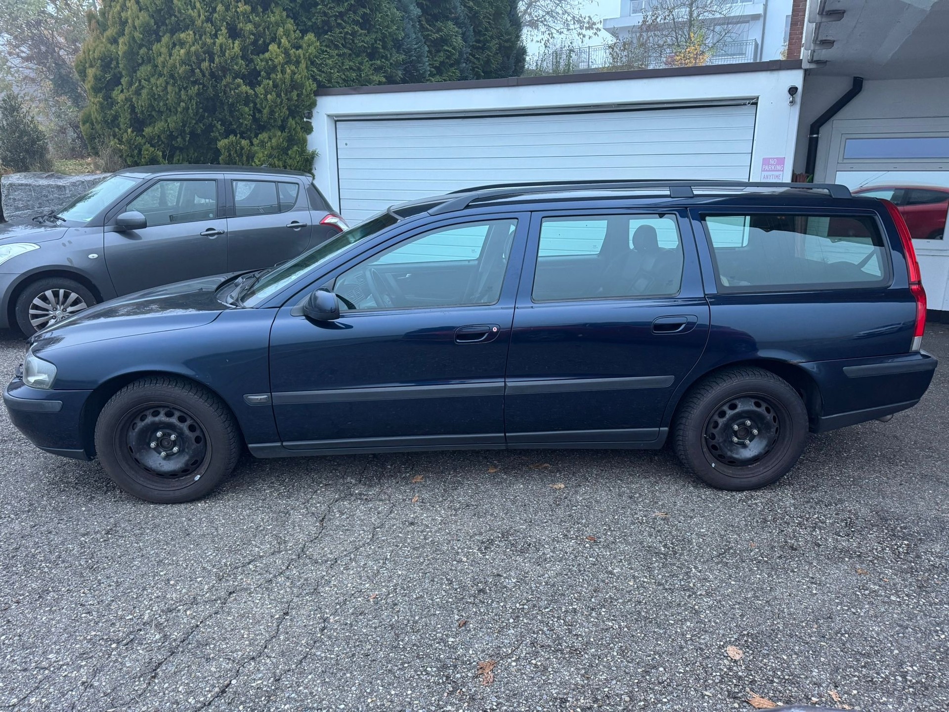 VOLVO V70 T5-image-3
