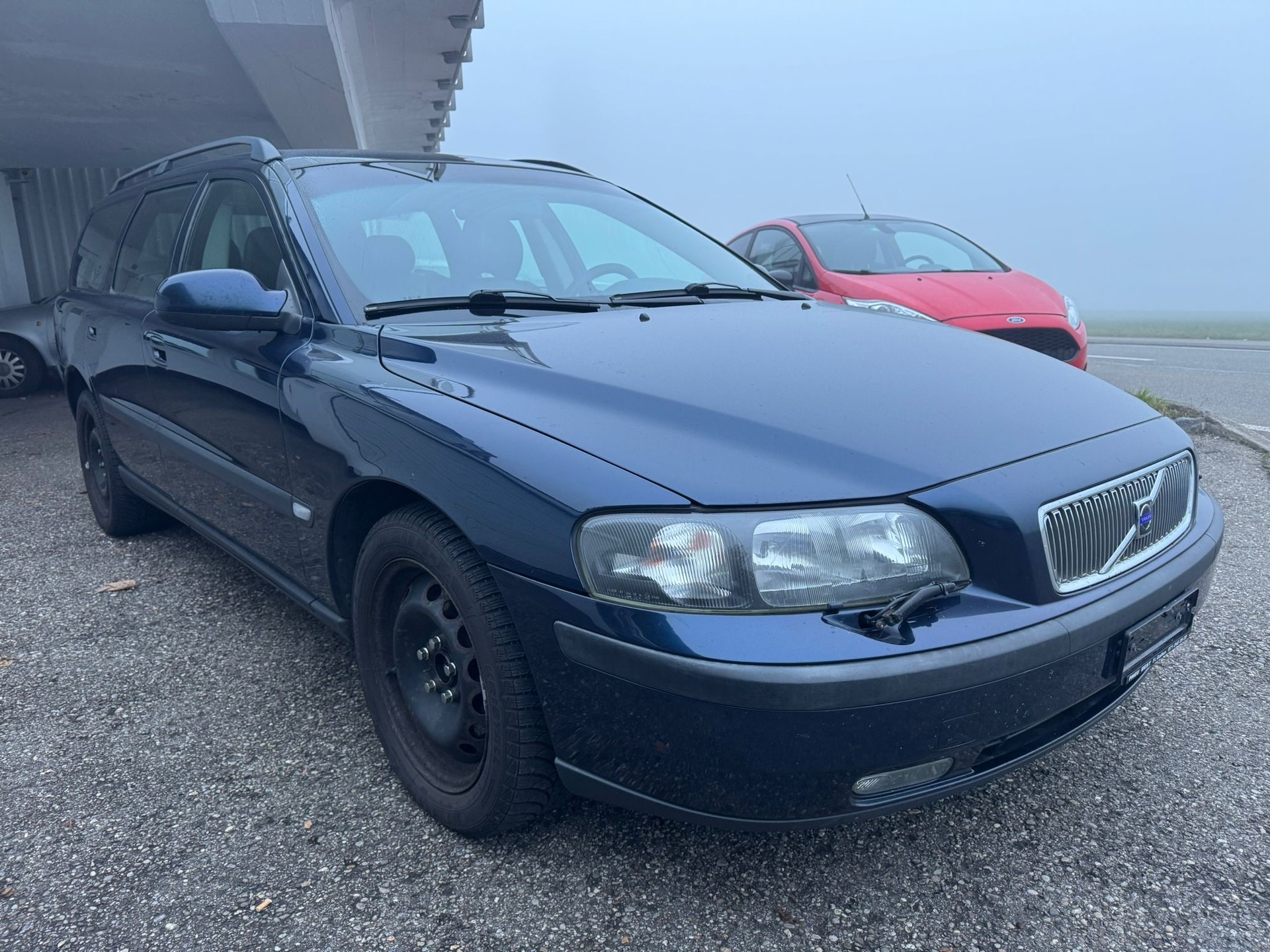 VOLVO V70 T5