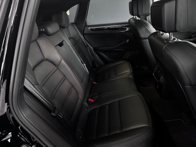 PORSCHE Macan S PDK-image-10