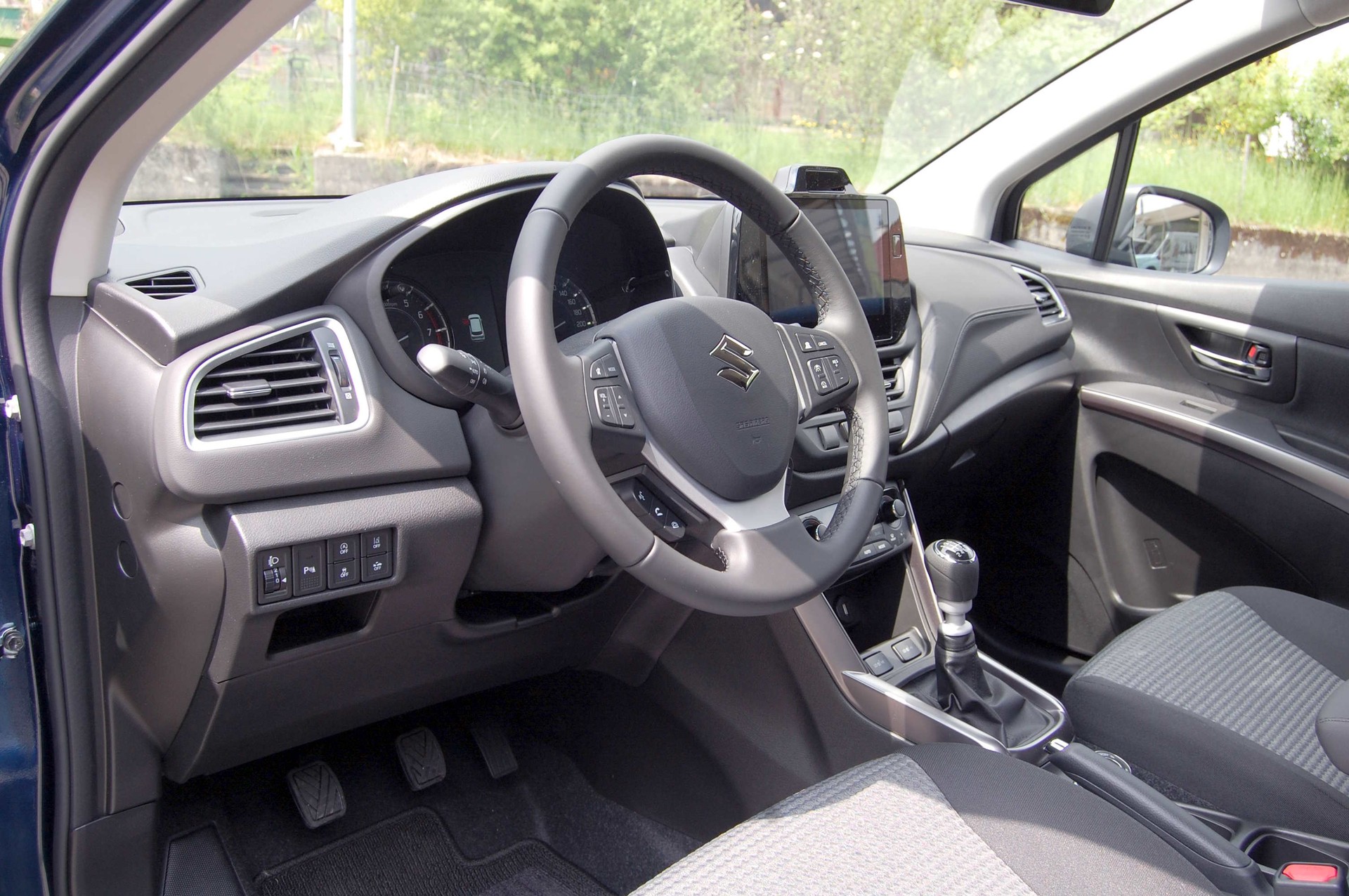 SUZUKI S-Cross 1.4 16V Compact+ MHD 4WD-image-13
