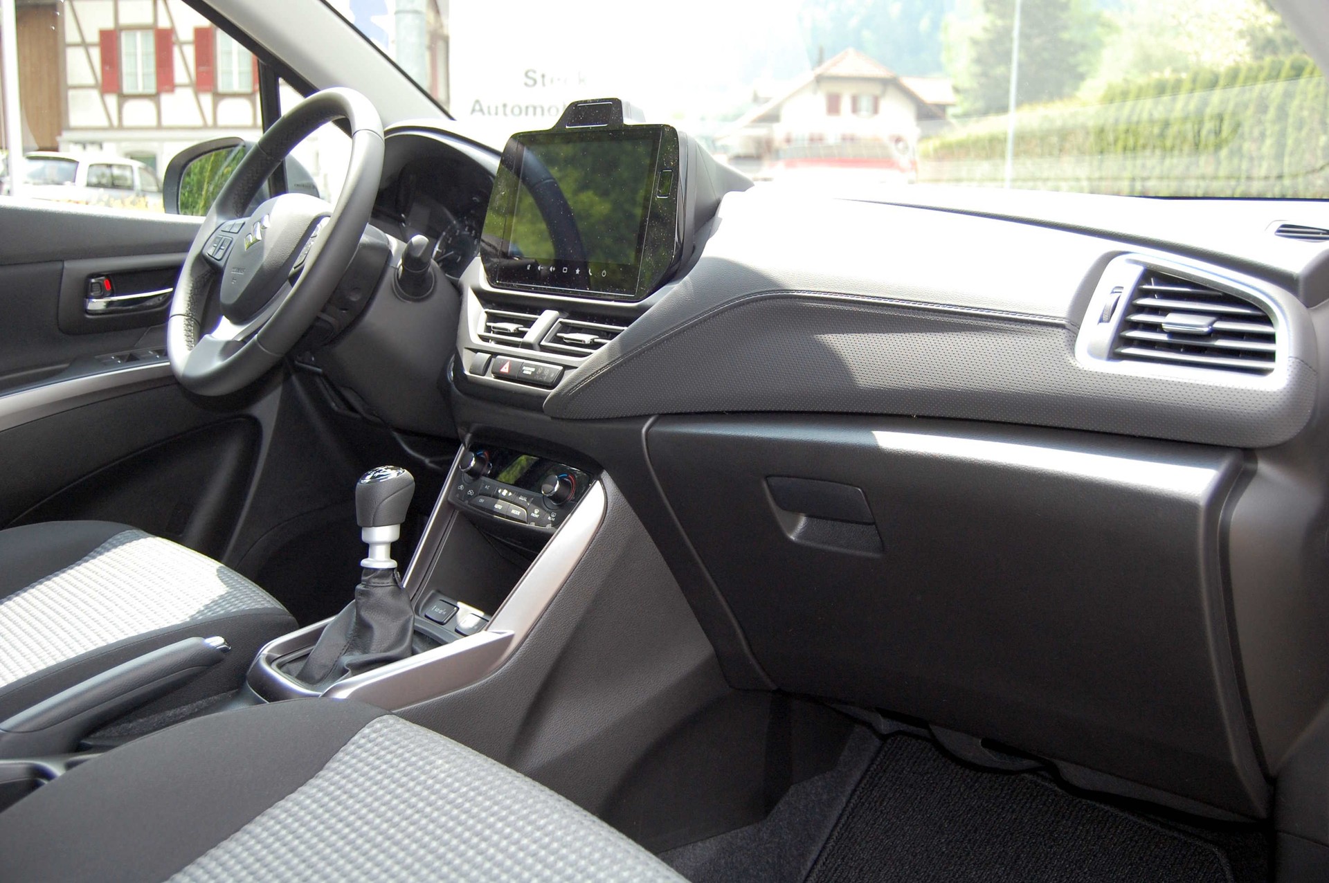 SUZUKI S-Cross 1.4 16V Compact+ MHD 4WD-image-14