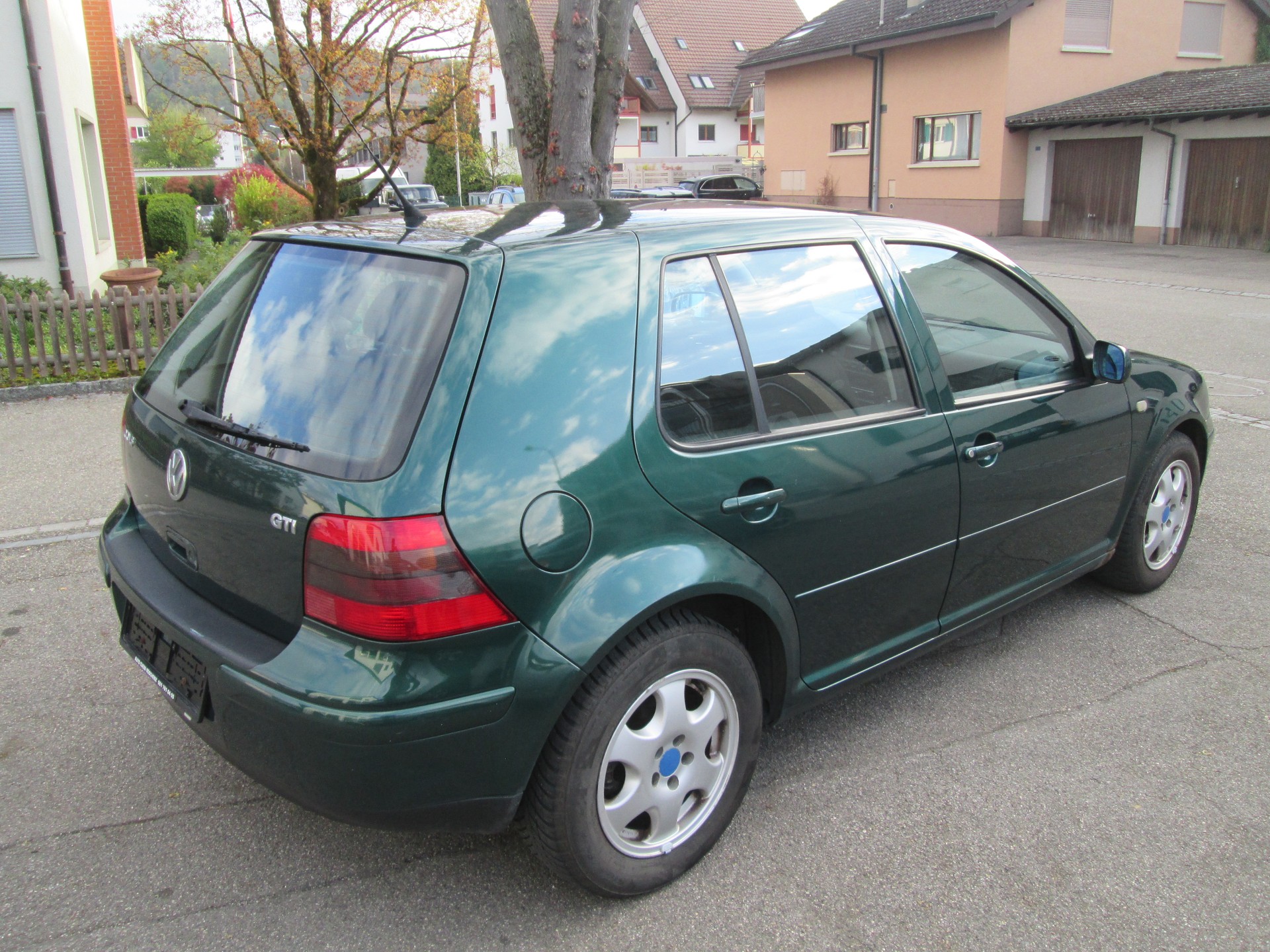 VW Golf 1.8 GTI-image-4