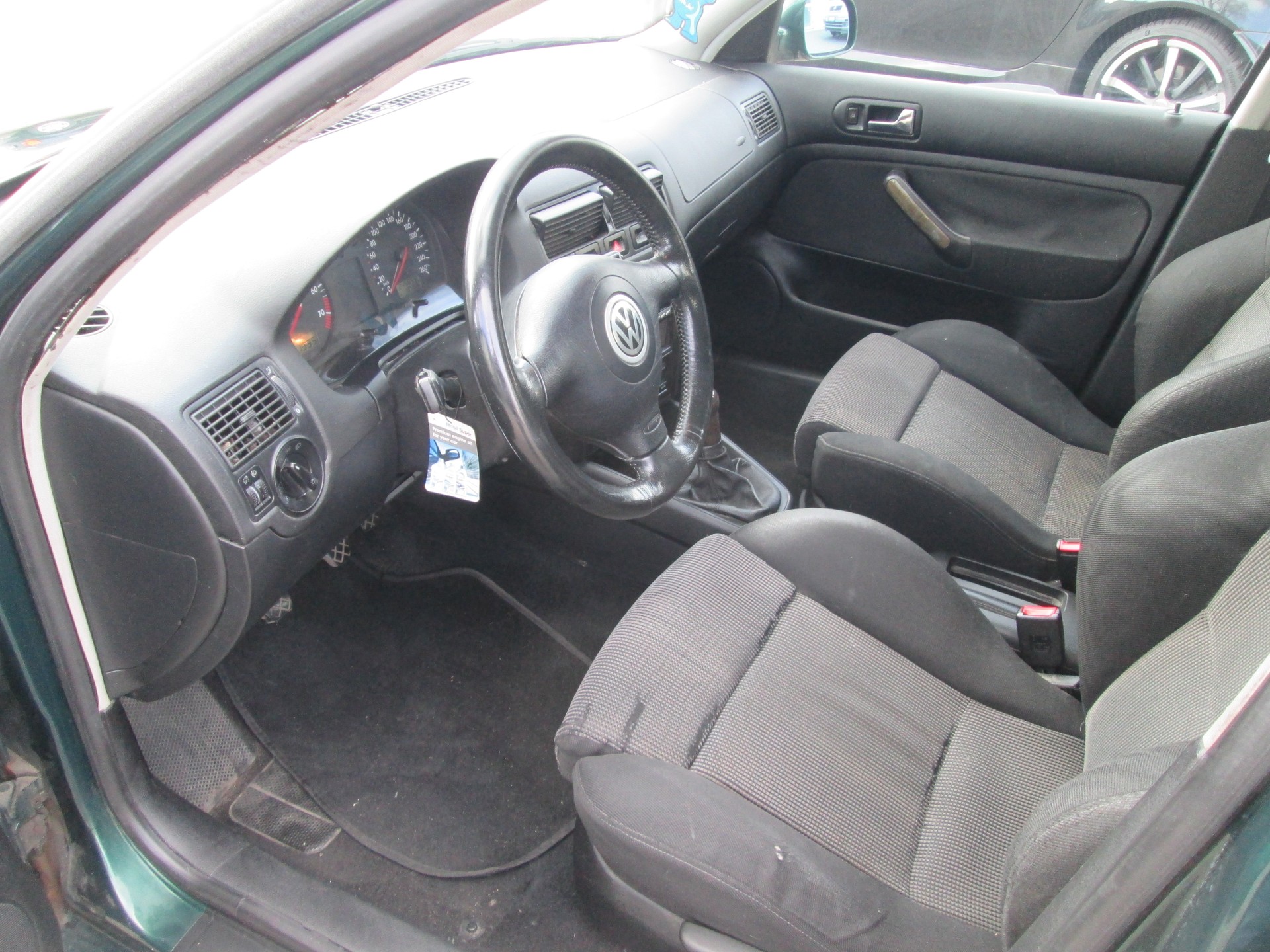VW Golf 1.8 GTI-image-7
