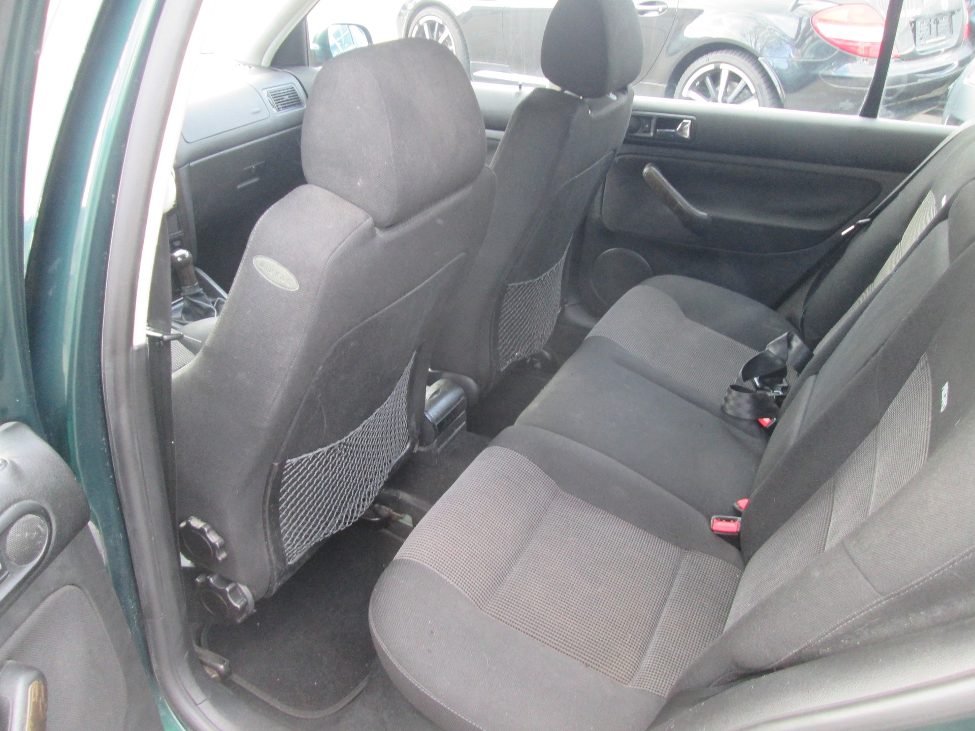 VW Golf 1.8 GTI-image-8