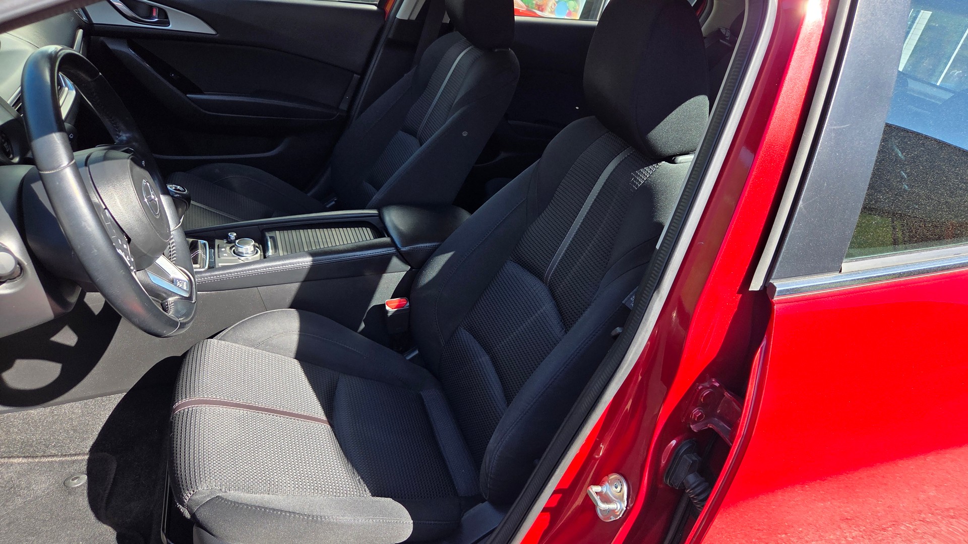MAZDA 3 SKYACTIV-G 100 Ambition-image-10