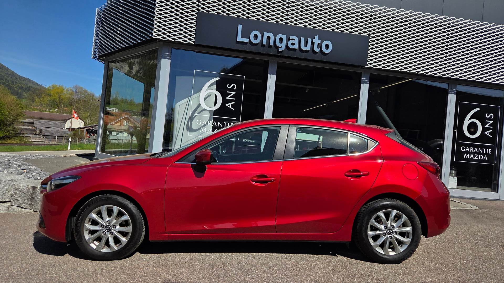 MAZDA 3 SKYACTIV-G 100 Ambition-image-0