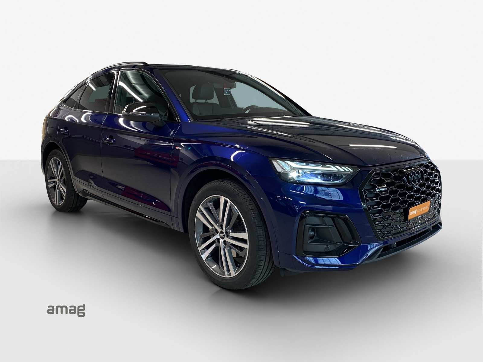 AUDI Q5 Sportback 40 TDI Blackedition quattro S-tronic-image-5