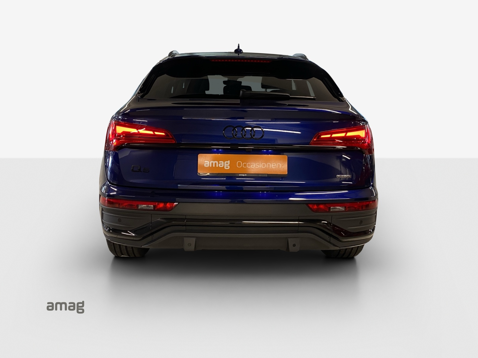 AUDI Q5 Sportback 40 TDI Blackedition quattro S-tronic-image-3