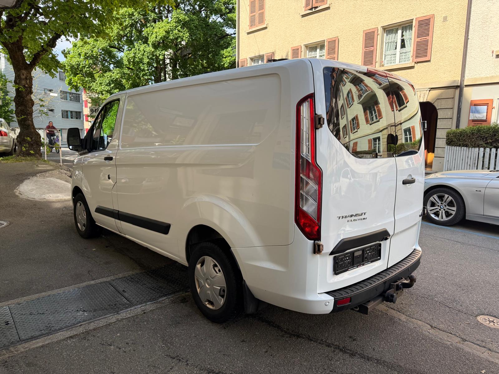 FORD Transit Custom Van 280 L1H1 Trend-image-6