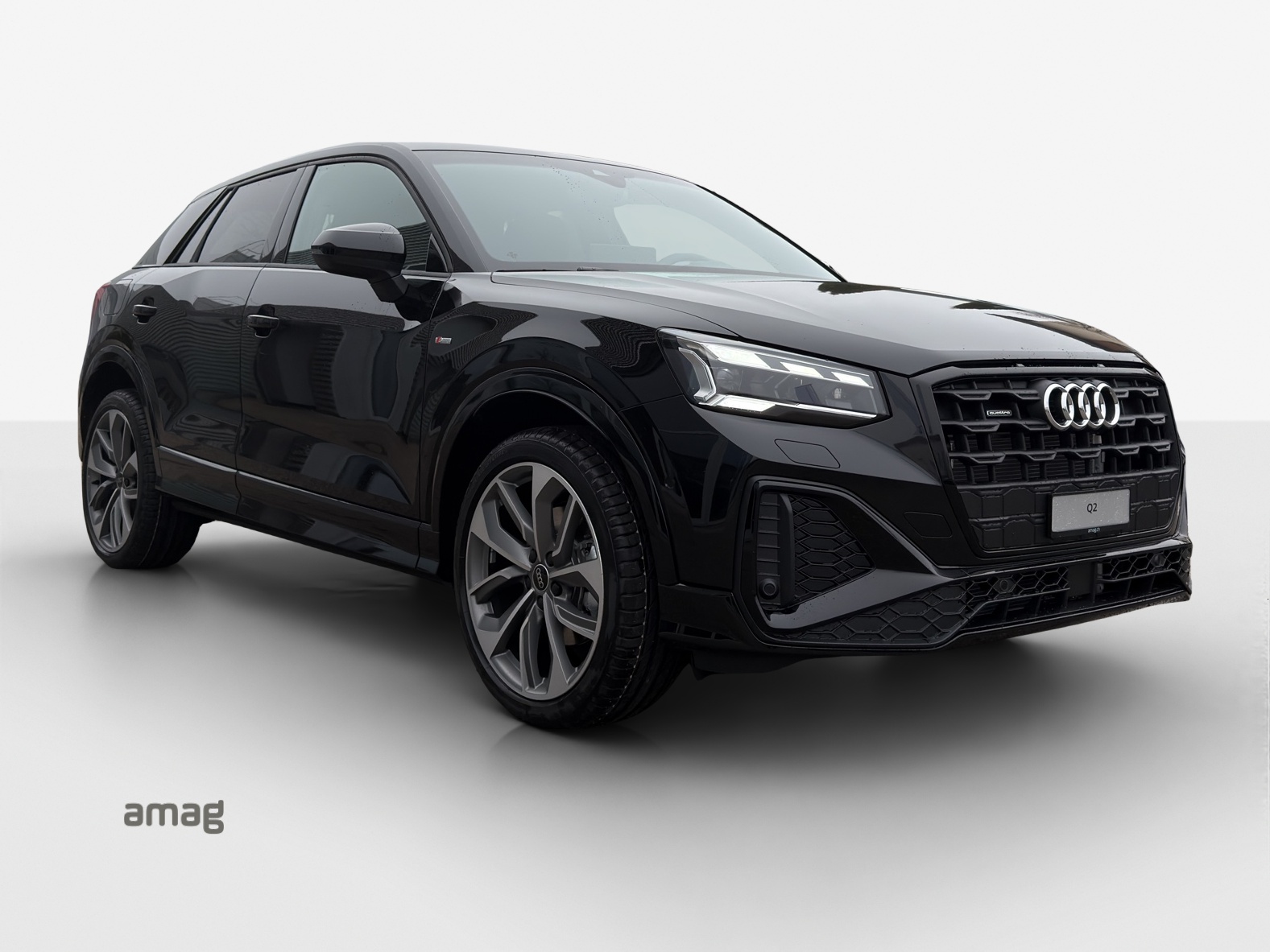 AUDI Q2 40 TFSI S line quattro S-tronic-image-5