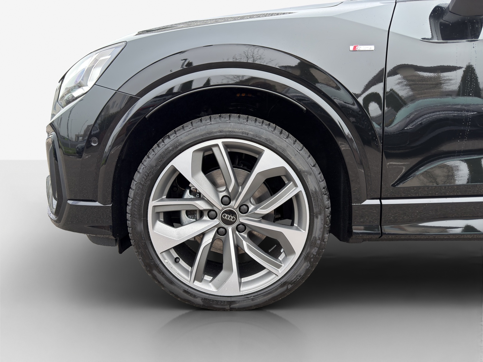 AUDI Q2 40 TFSI S line quattro S-tronic-image-13