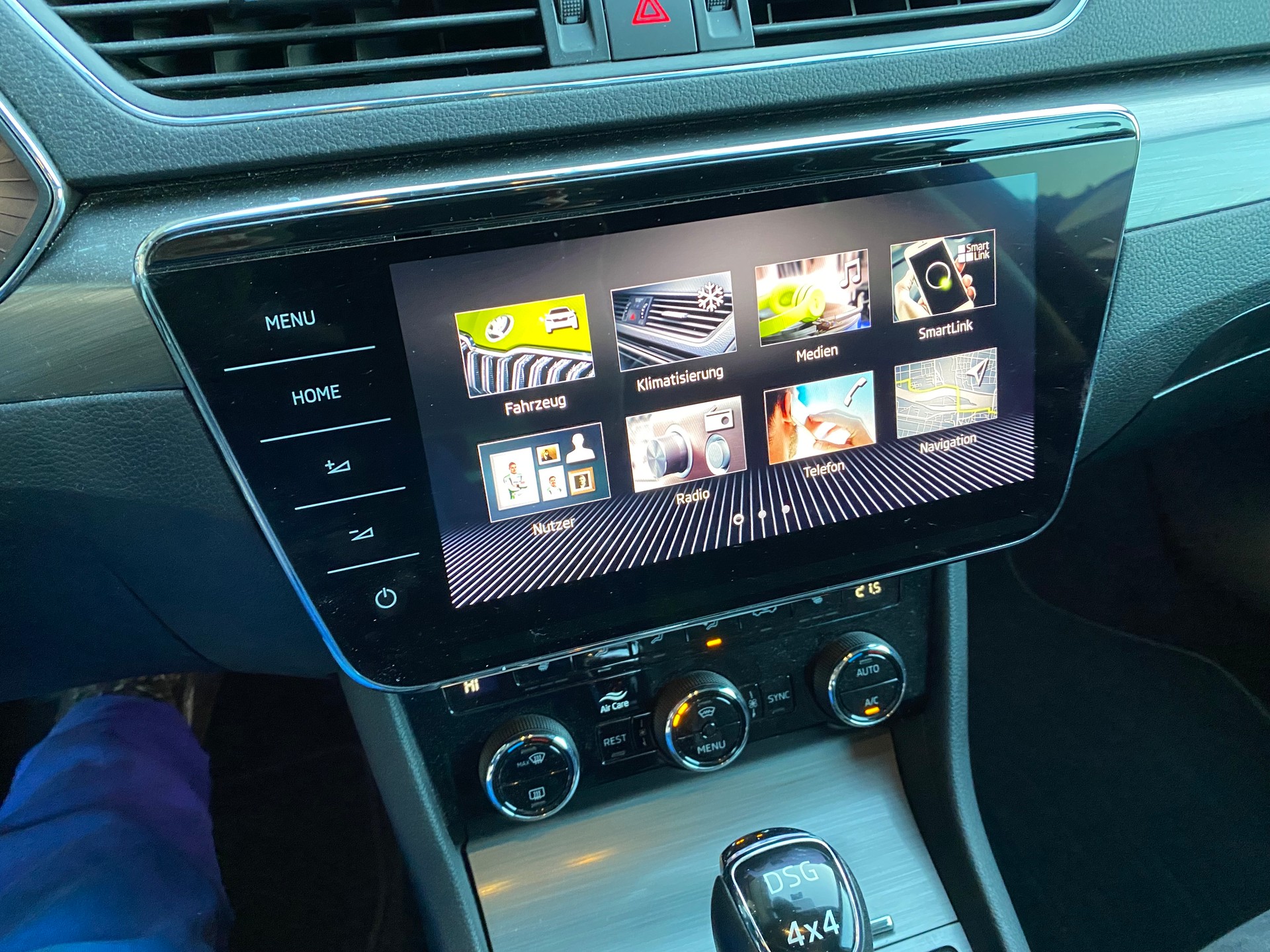 SKODA Superb Combi 2.0 TDi Style 4x4 DSG-image-4