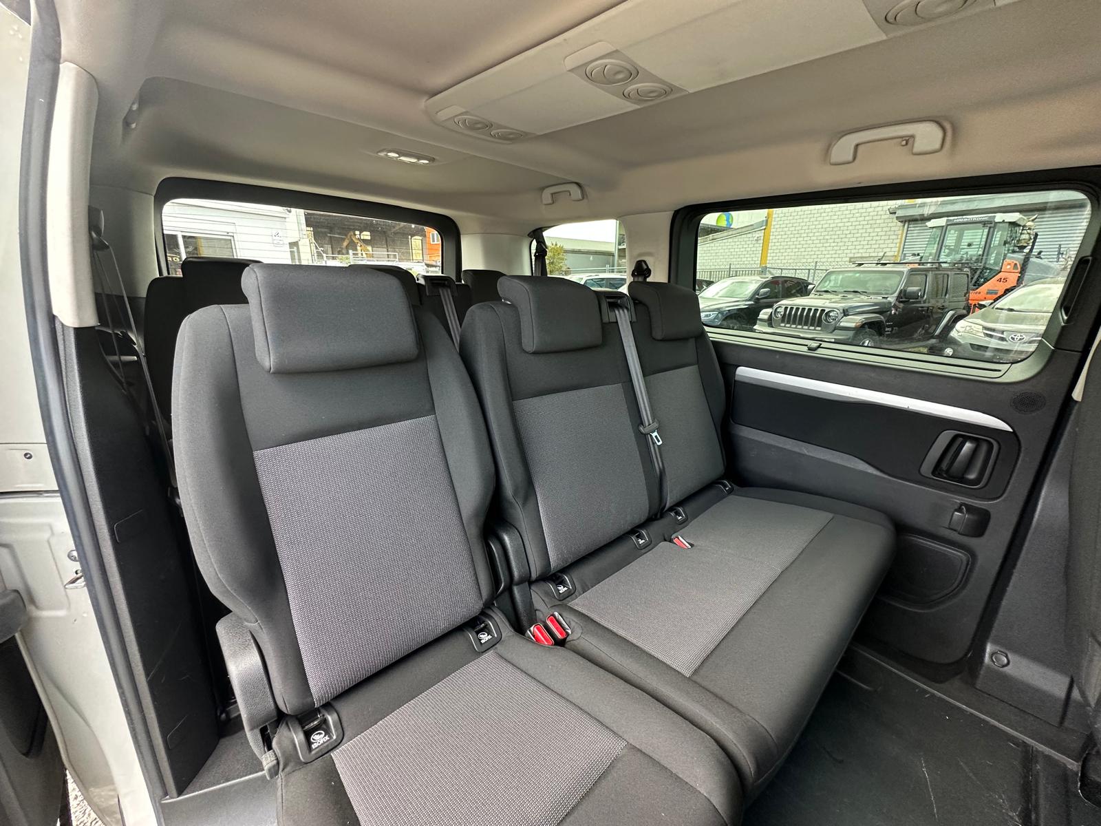 CITROEN Spacetourer 2.0 BlueHDi Feel M EAT-image-9
