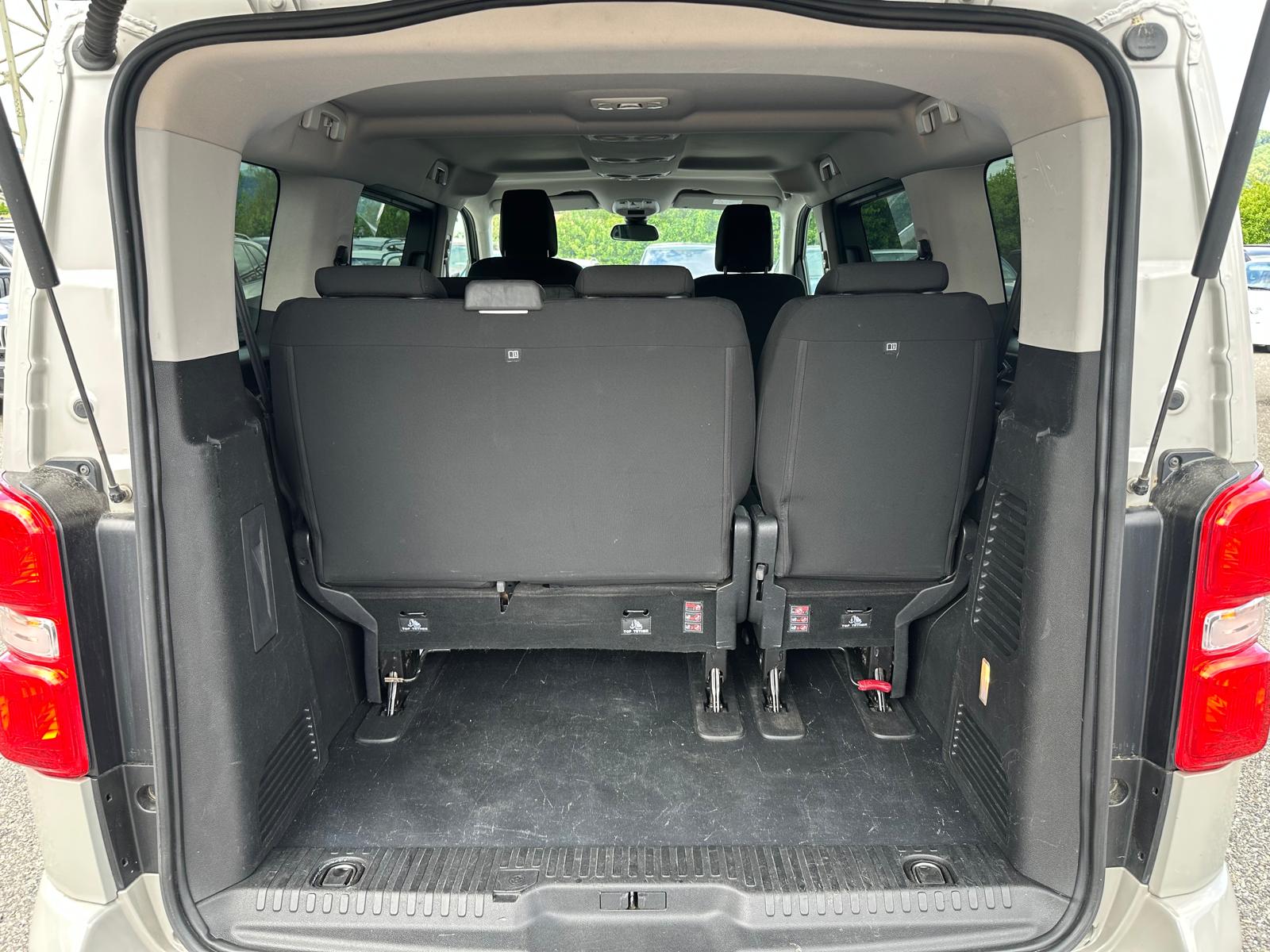 CITROEN Spacetourer 2.0 BlueHDi Feel M EAT-image-14