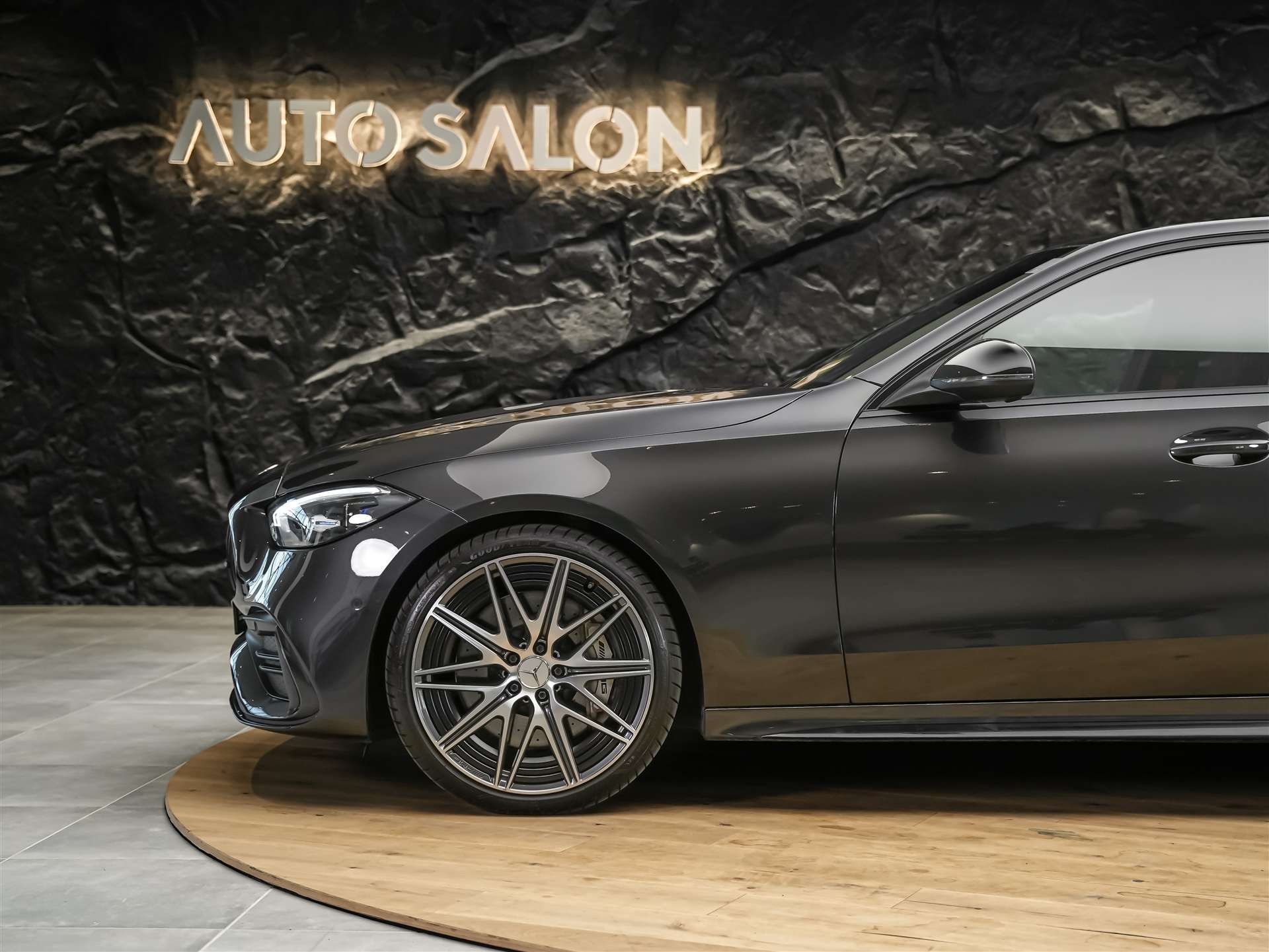 MERCEDES-BENZ C 43 AMG 4Matic *20" Felgen*AMG Night Paket*Rückfahrkamera*-image-14