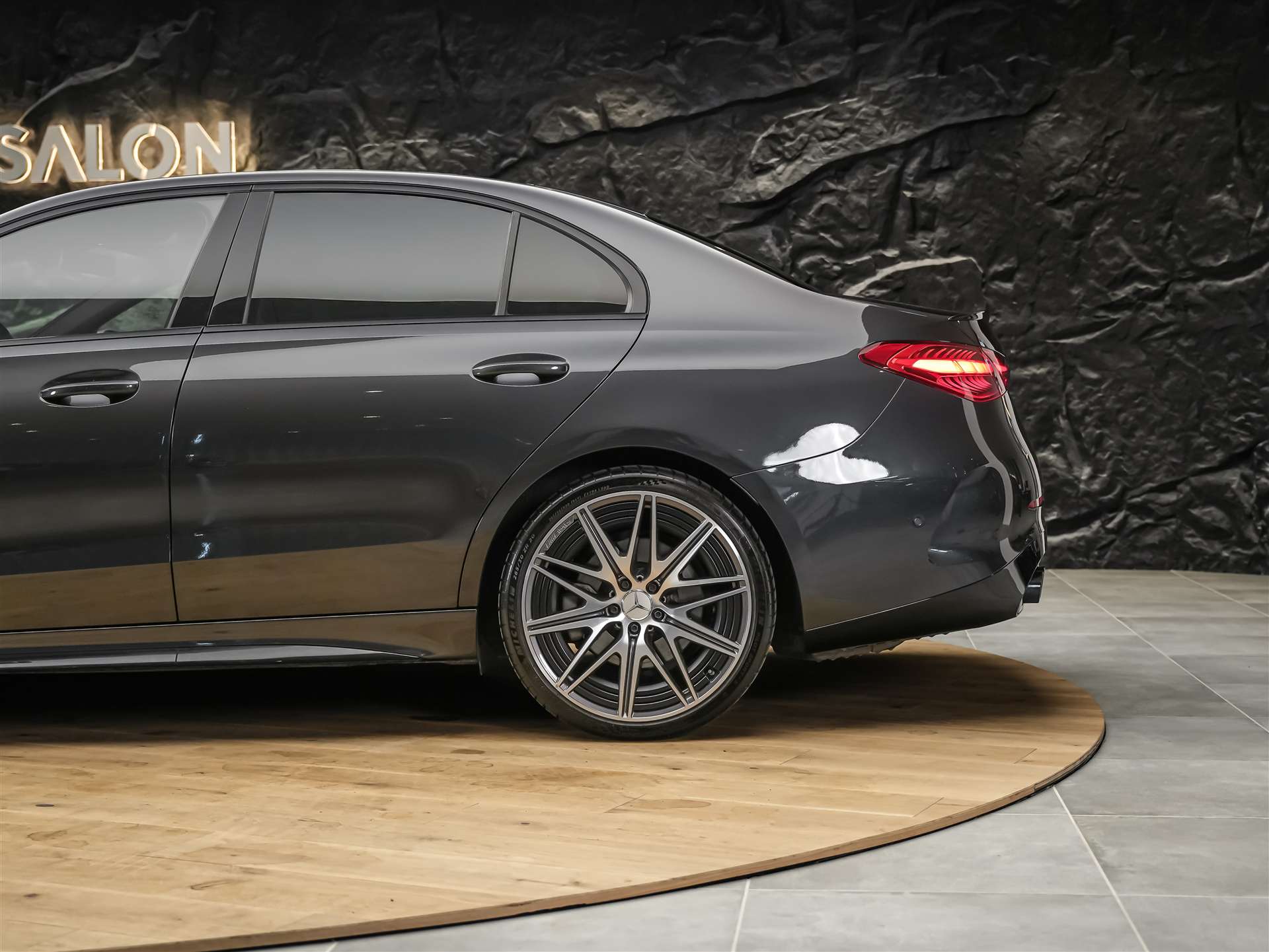 MERCEDES-BENZ C 43 AMG 4Matic *20" Felgen*AMG Night Paket*Rückfahrkamera*-image-16