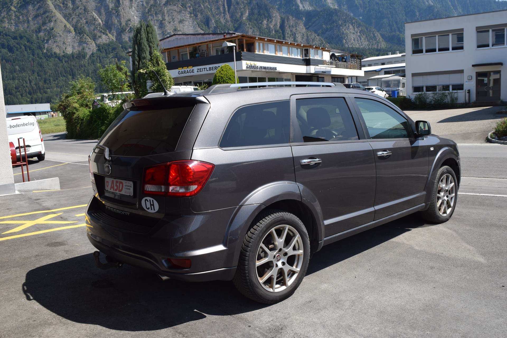 FIAT Freemont 2.0 MJ Lounge AWD Automat-image-7