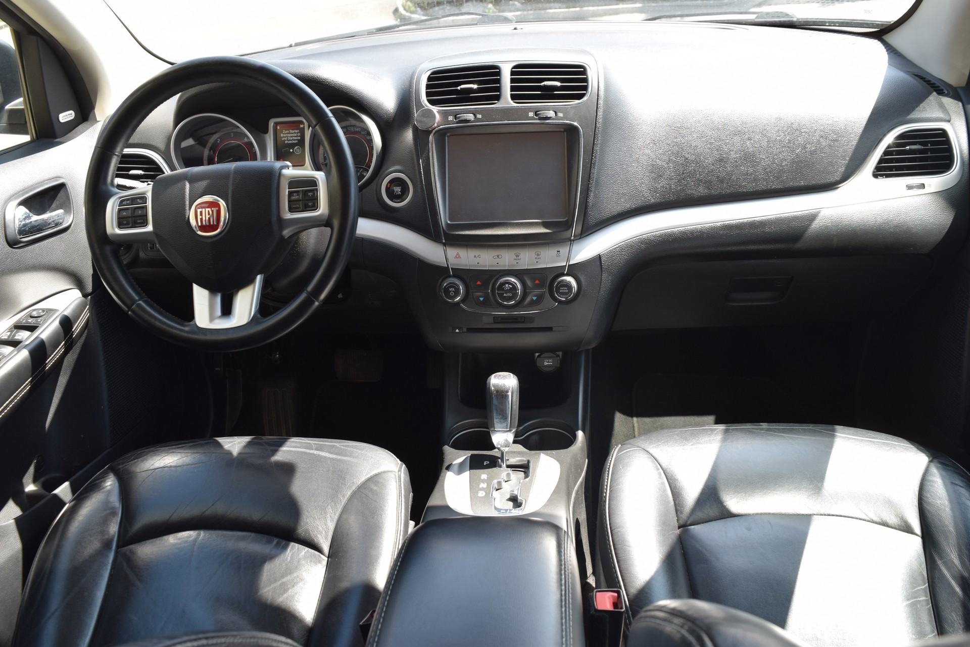 FIAT Freemont 2.0 MJ Lounge AWD Automat-image-11