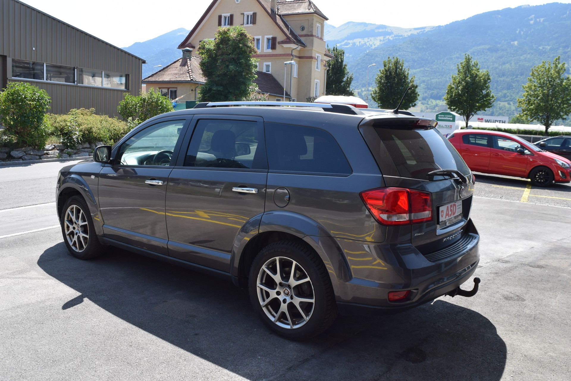 FIAT Freemont 2.0 MJ Lounge AWD Automat-image-4
