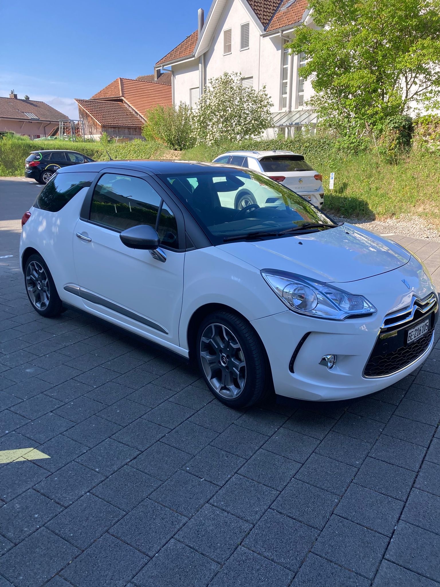 DS AUTOMOBILES 1.2 VTi Chic-image-2