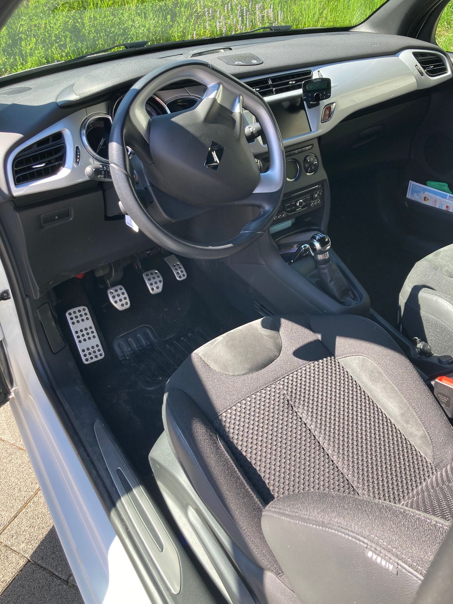 DS AUTOMOBILES 1.2 VTi Chic-image-4