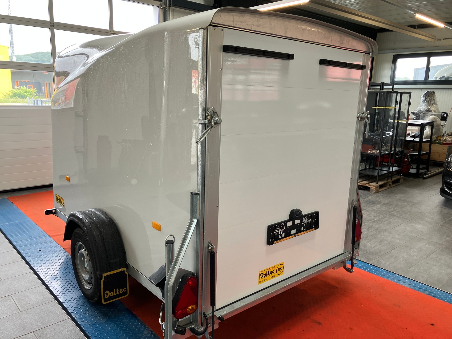 CHEVAL LIBERTE AERO Cargo 1300-image-4