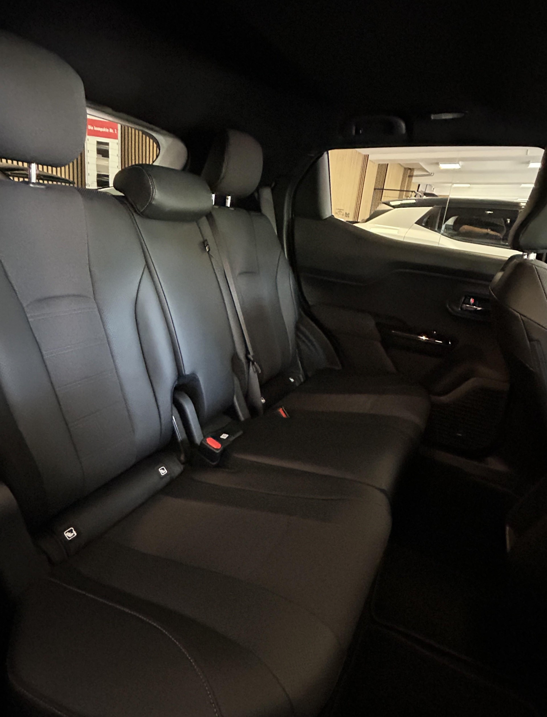 SUZUKI e Vitara Sakura Top 4x4-image-19